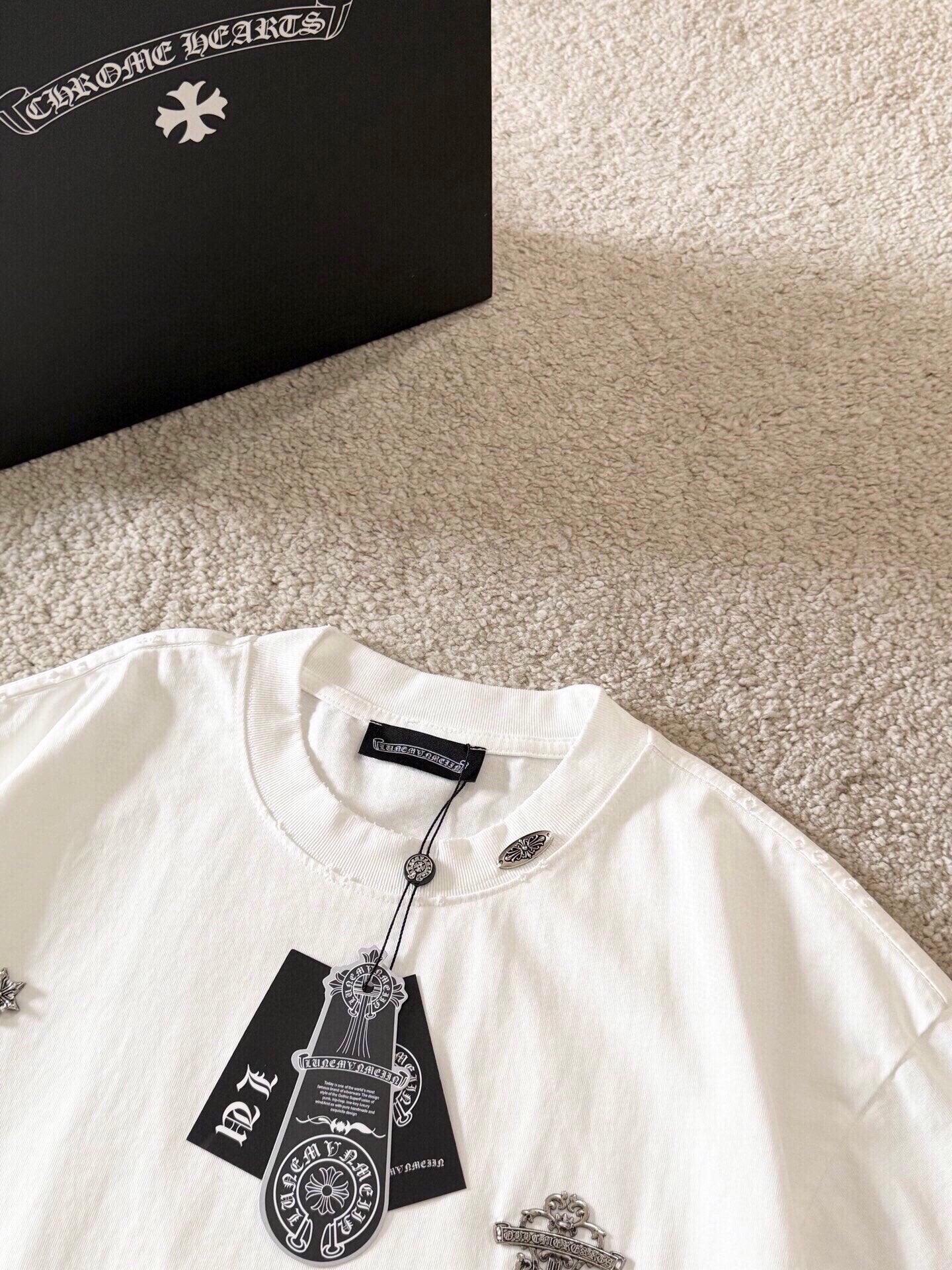 LuxluxHouse Best Quality Clothes Chrome Hearts T-shirt