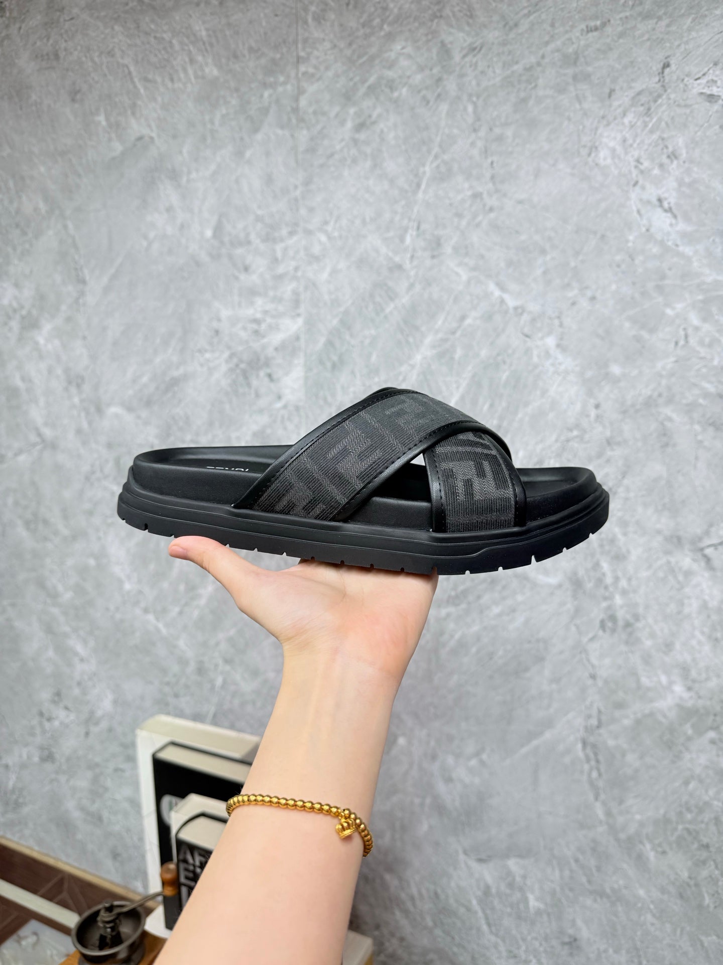 LuxluxHouse Best Quality Sandals Fendi