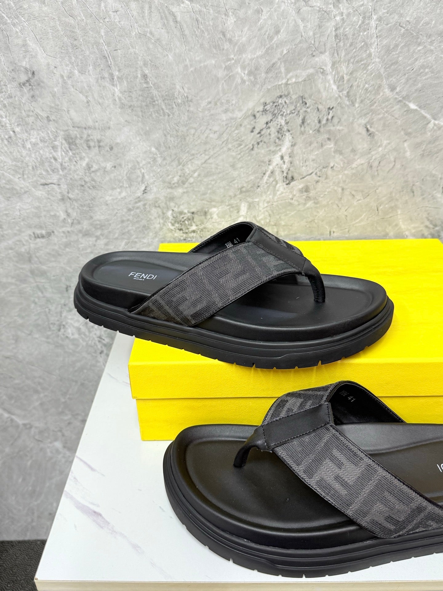 LuxluxHouse Best Quality Sandals Fendi