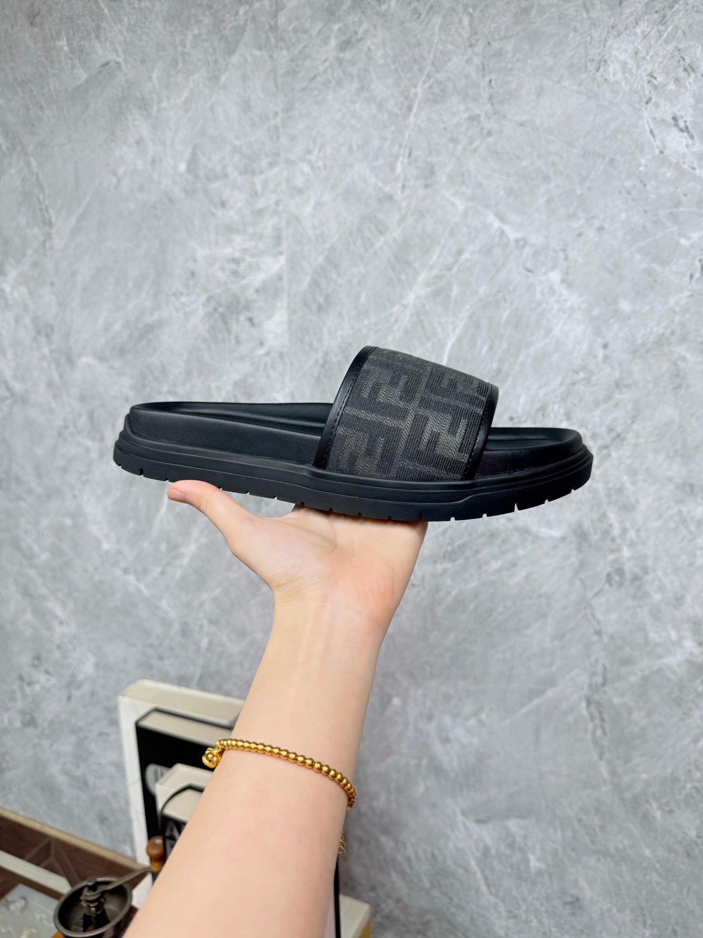 LuxluxHouse Best Quality Sandals Fendi