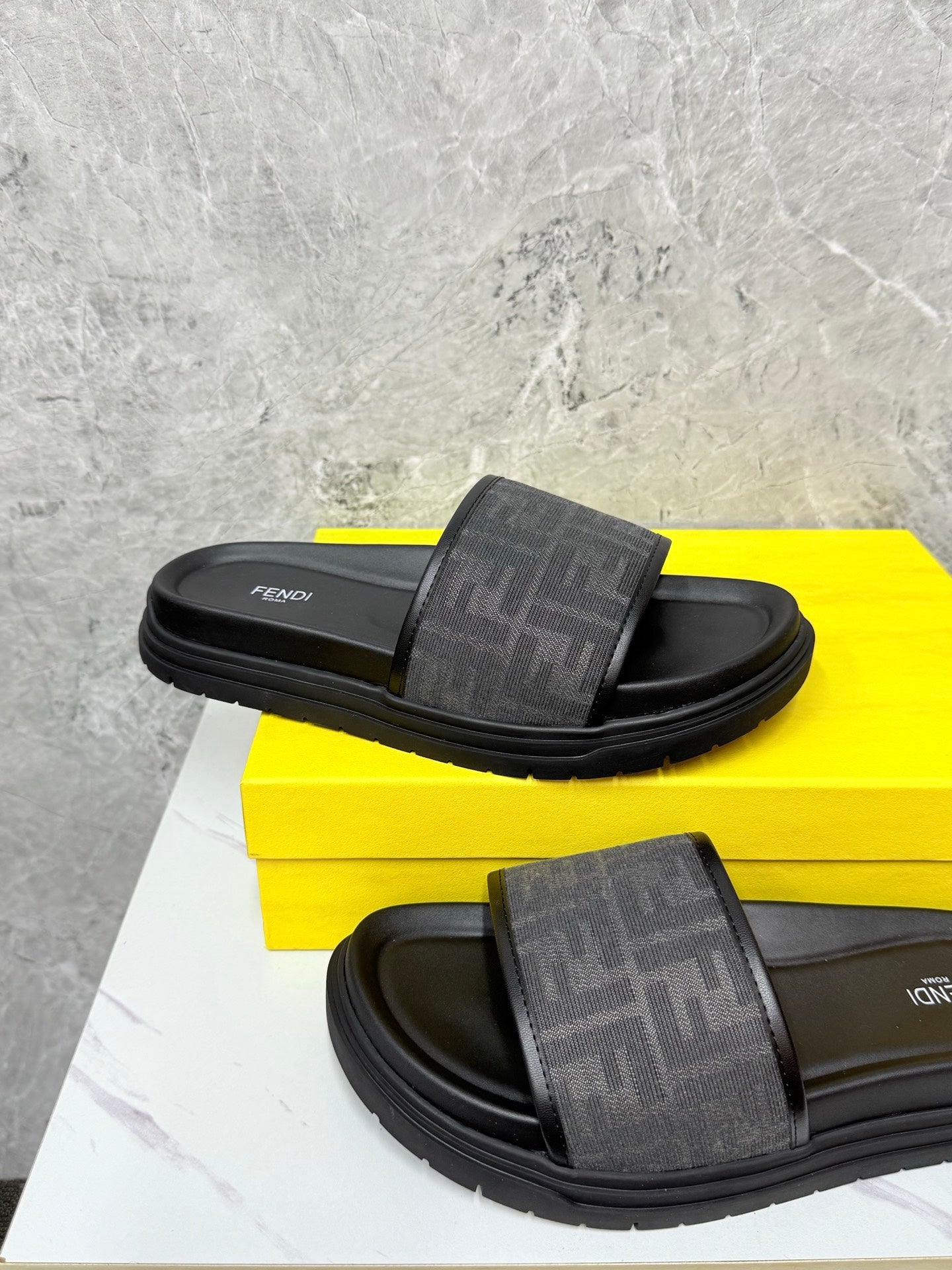 LuxluxHouse Best Quality Sandals Fendi