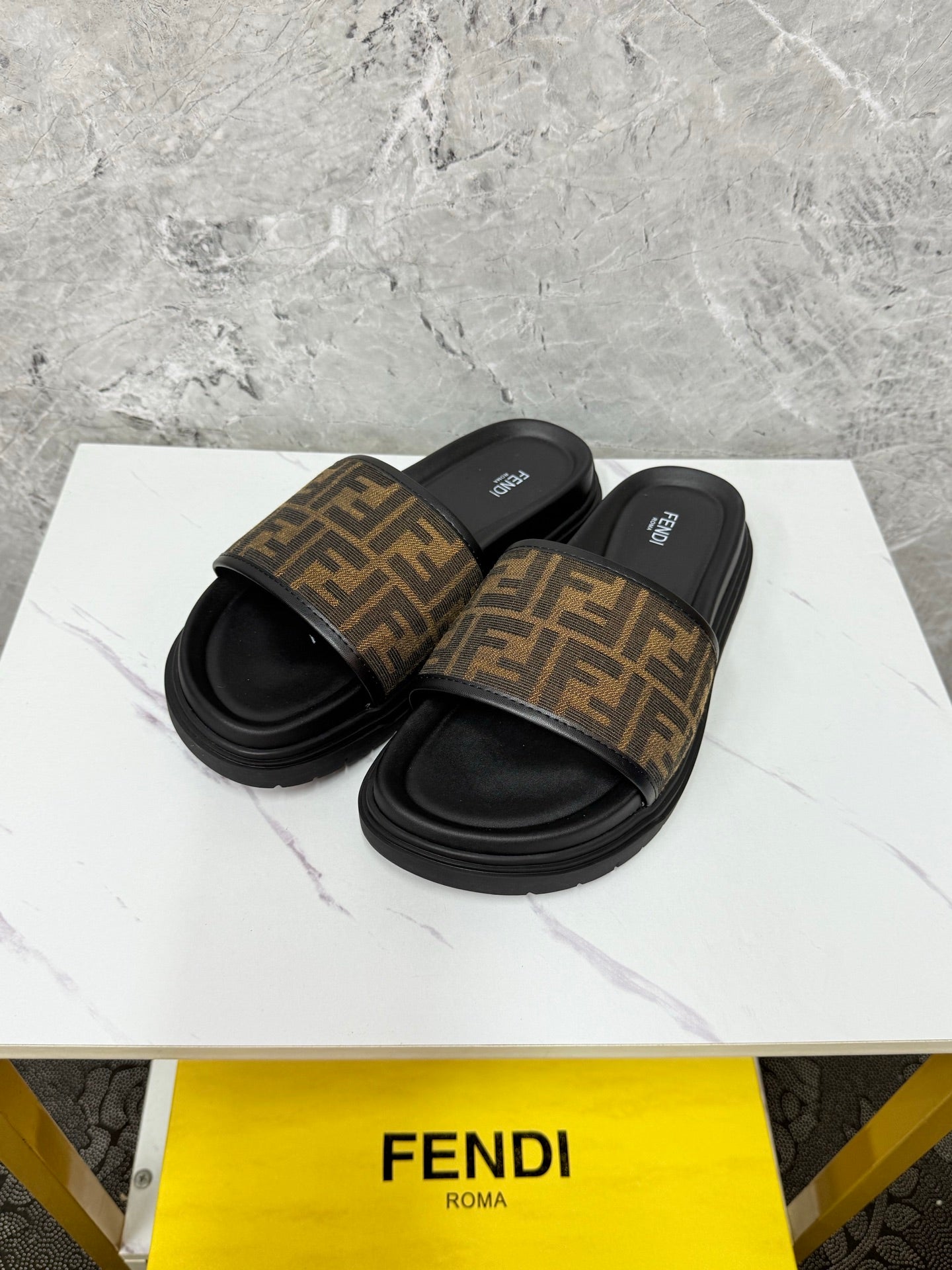 LuxluxHouse Best Quality Sandals Fendi