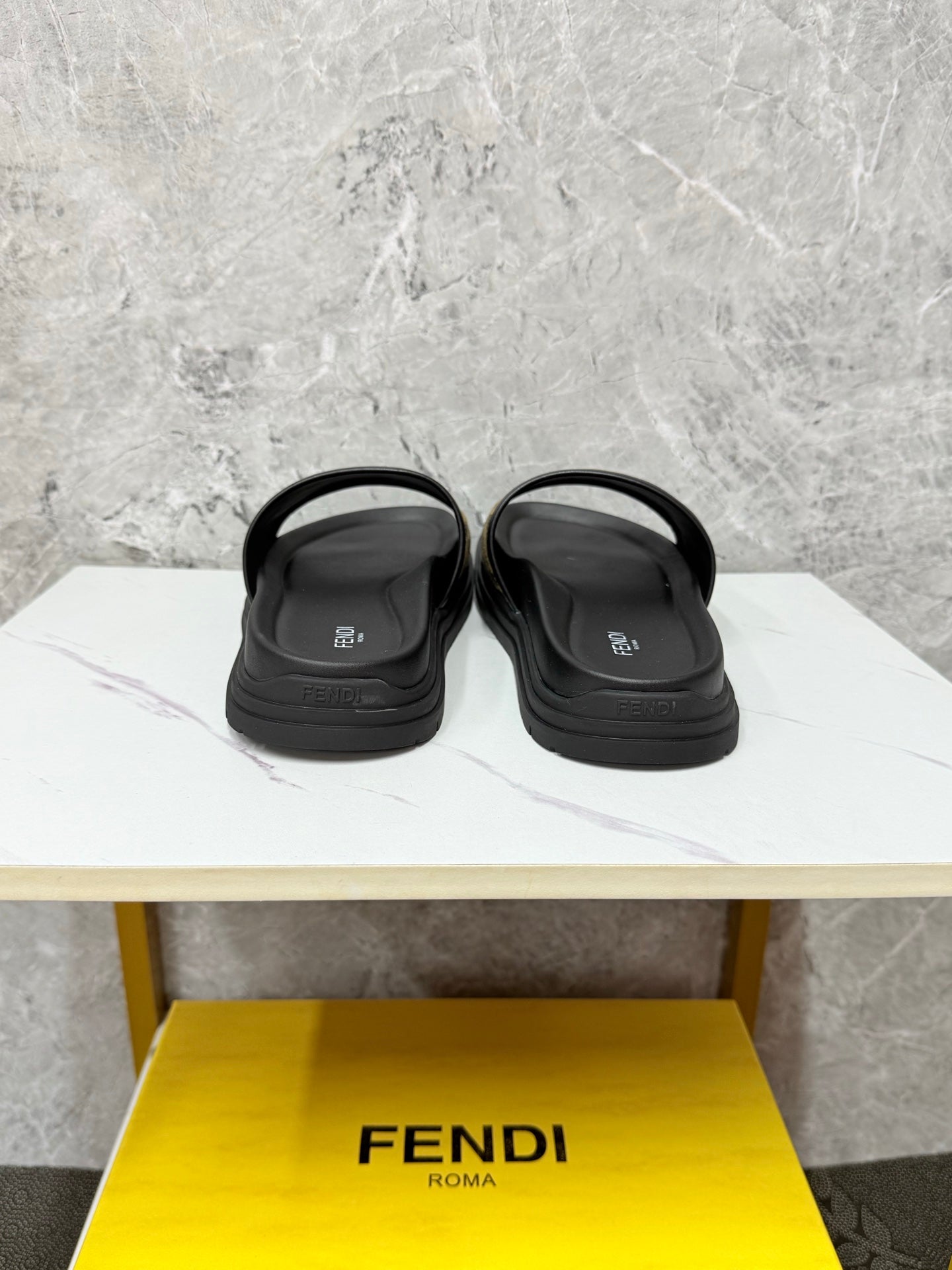 LuxluxHouse Best Quality Sandals Fendi