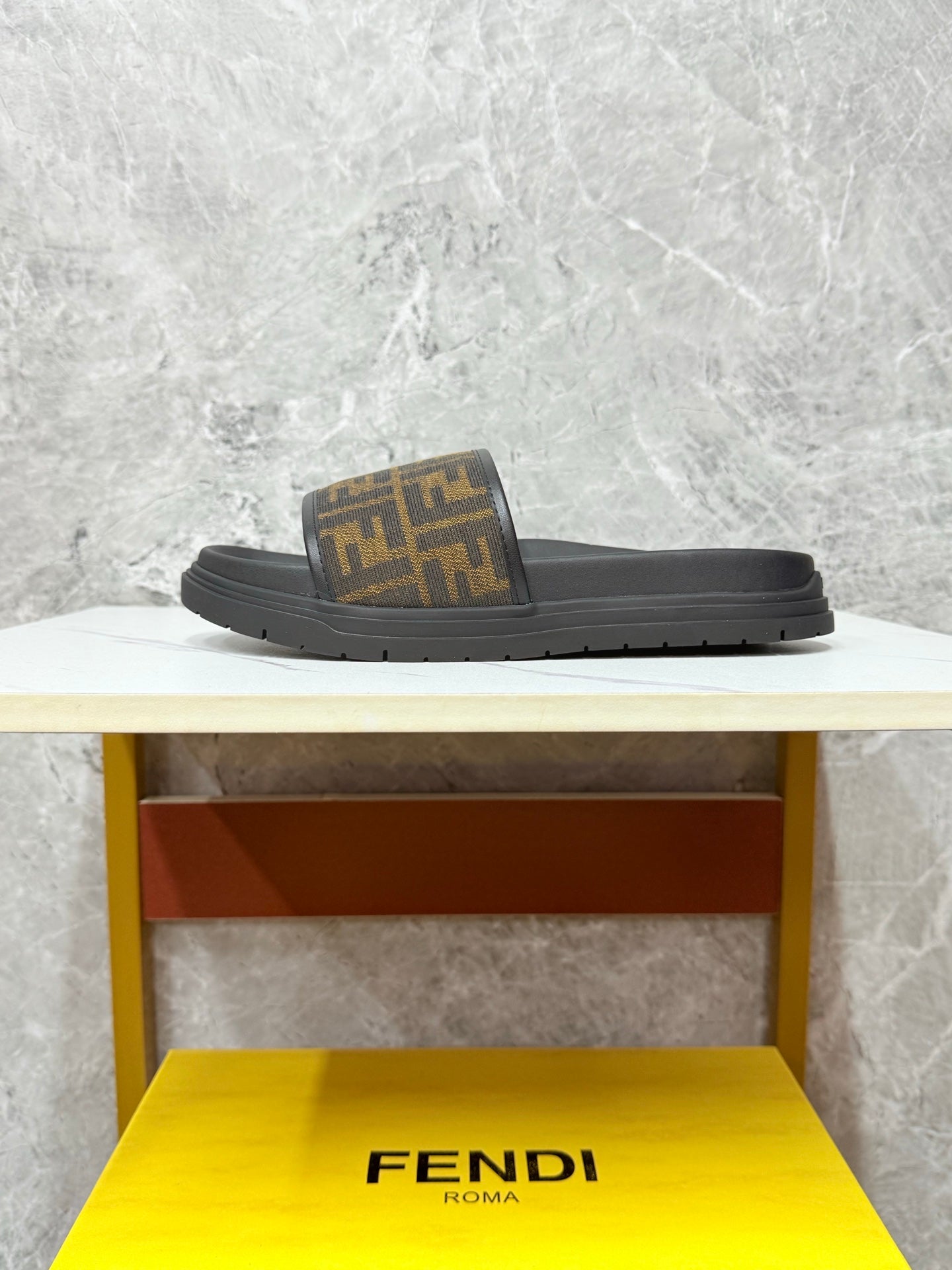 LuxluxHouse Best Quality Sandals Fendi