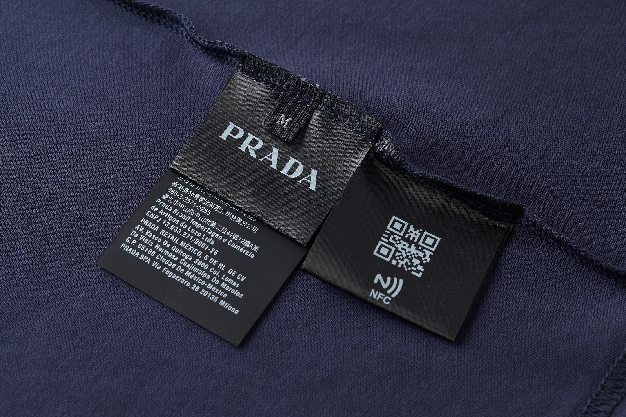 LuxluxHouse Best Quality Clothes T-shirt Prada