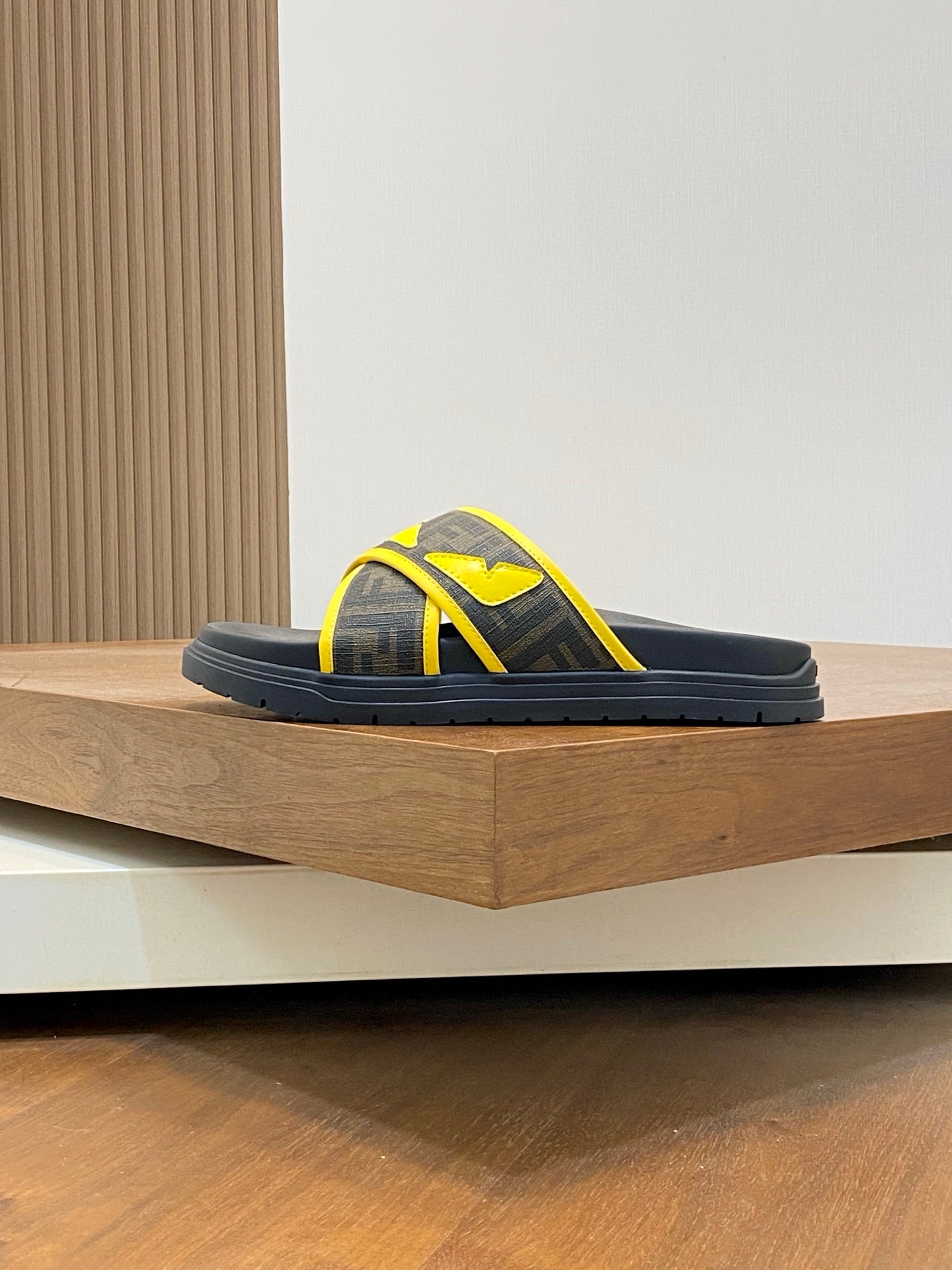 LuxluxHouse Best Quality Sandals Fendi