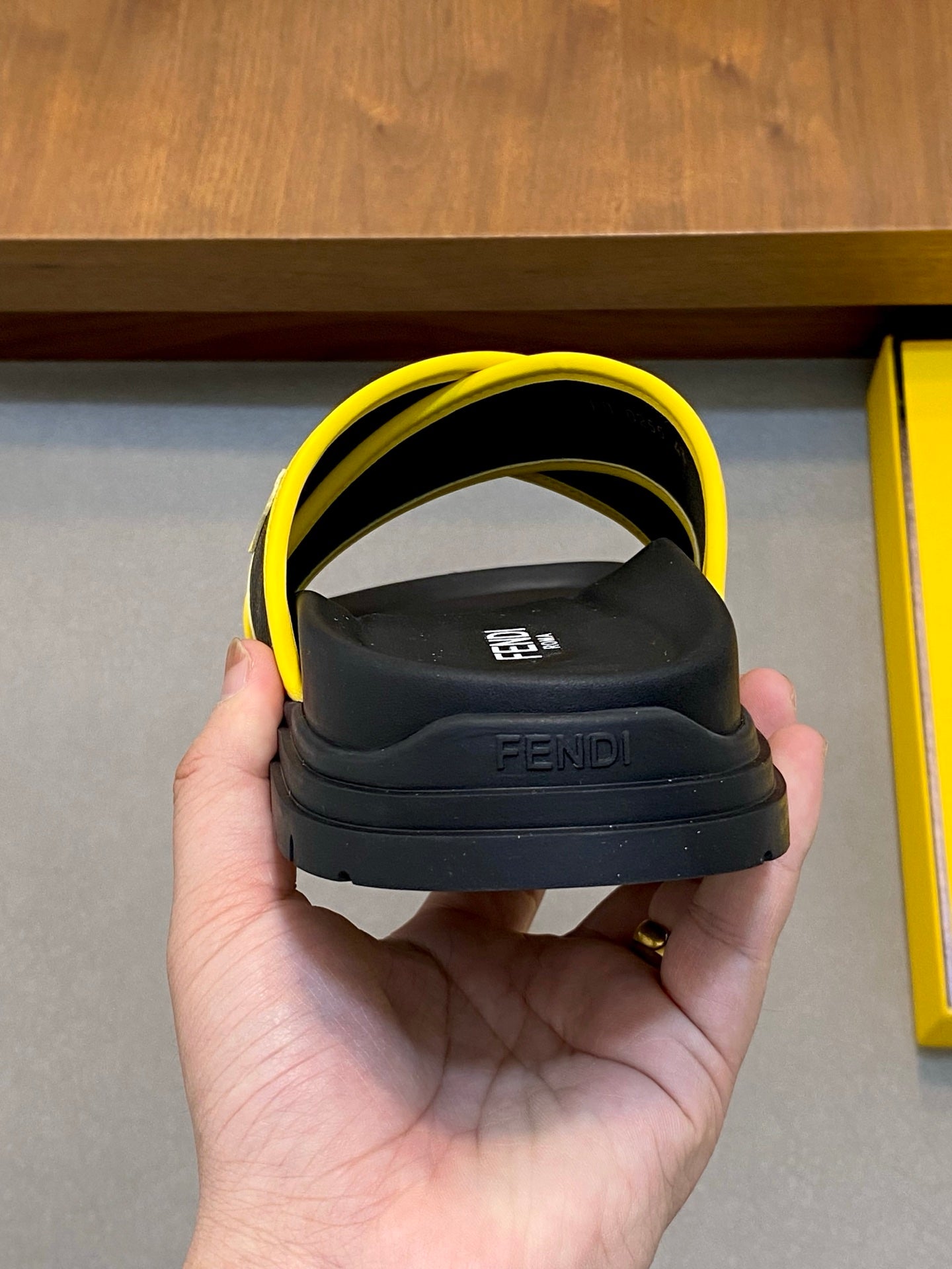 LuxluxHouse Best Quality Sandals Fendi