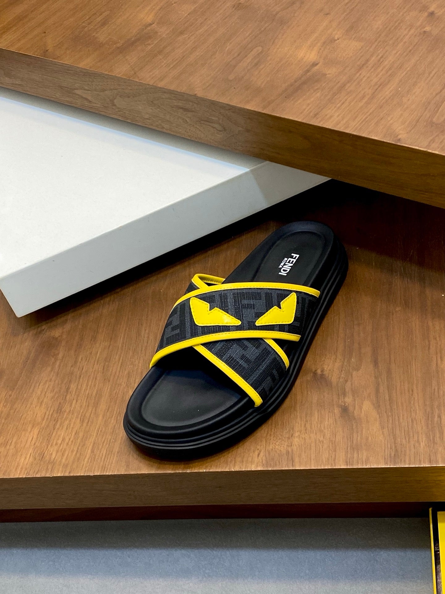 LuxluxHouse Best Quality Sandals Fendi