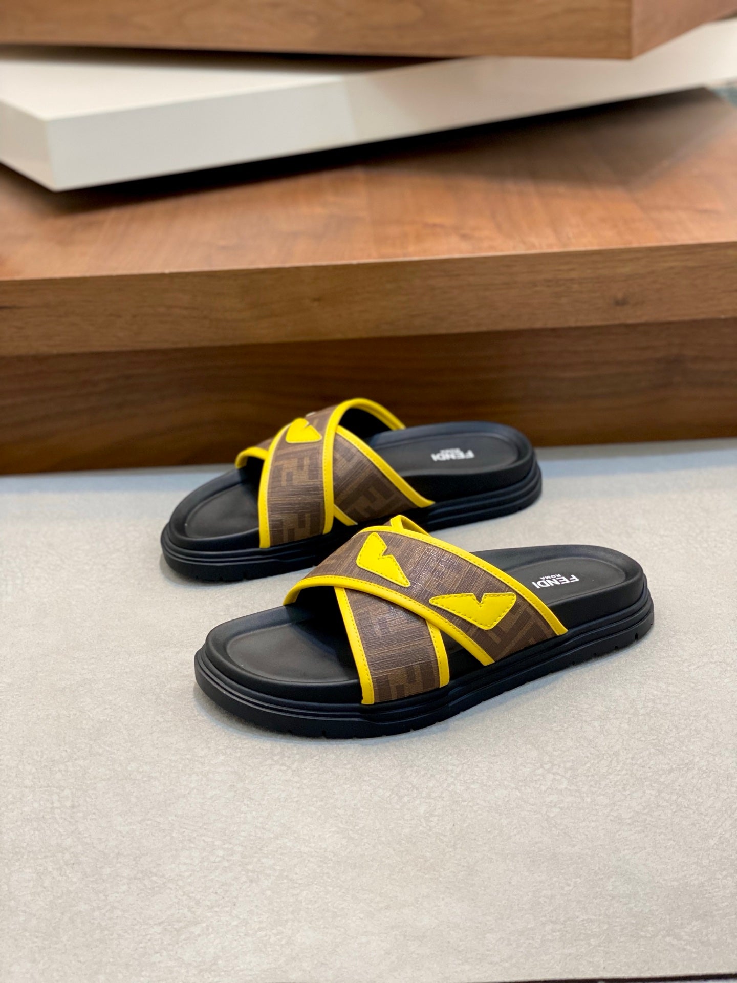 LuxluxHouse Best Quality Sandals Fendi