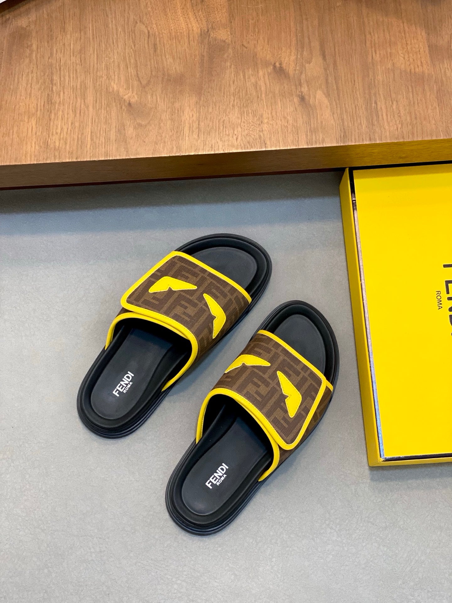 LuxluxHouse Best Quality Sandals Fendi