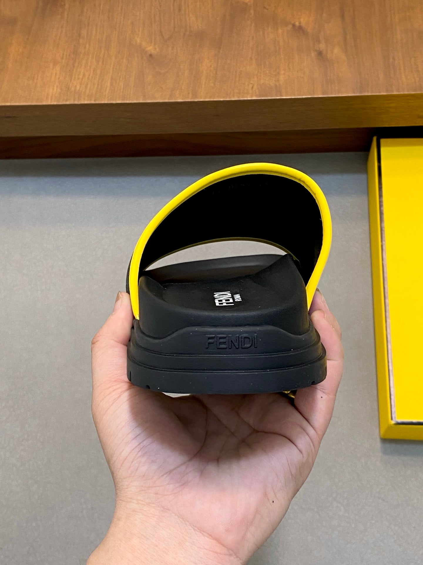 LuxluxHouse Best Quality Sandals Fendi