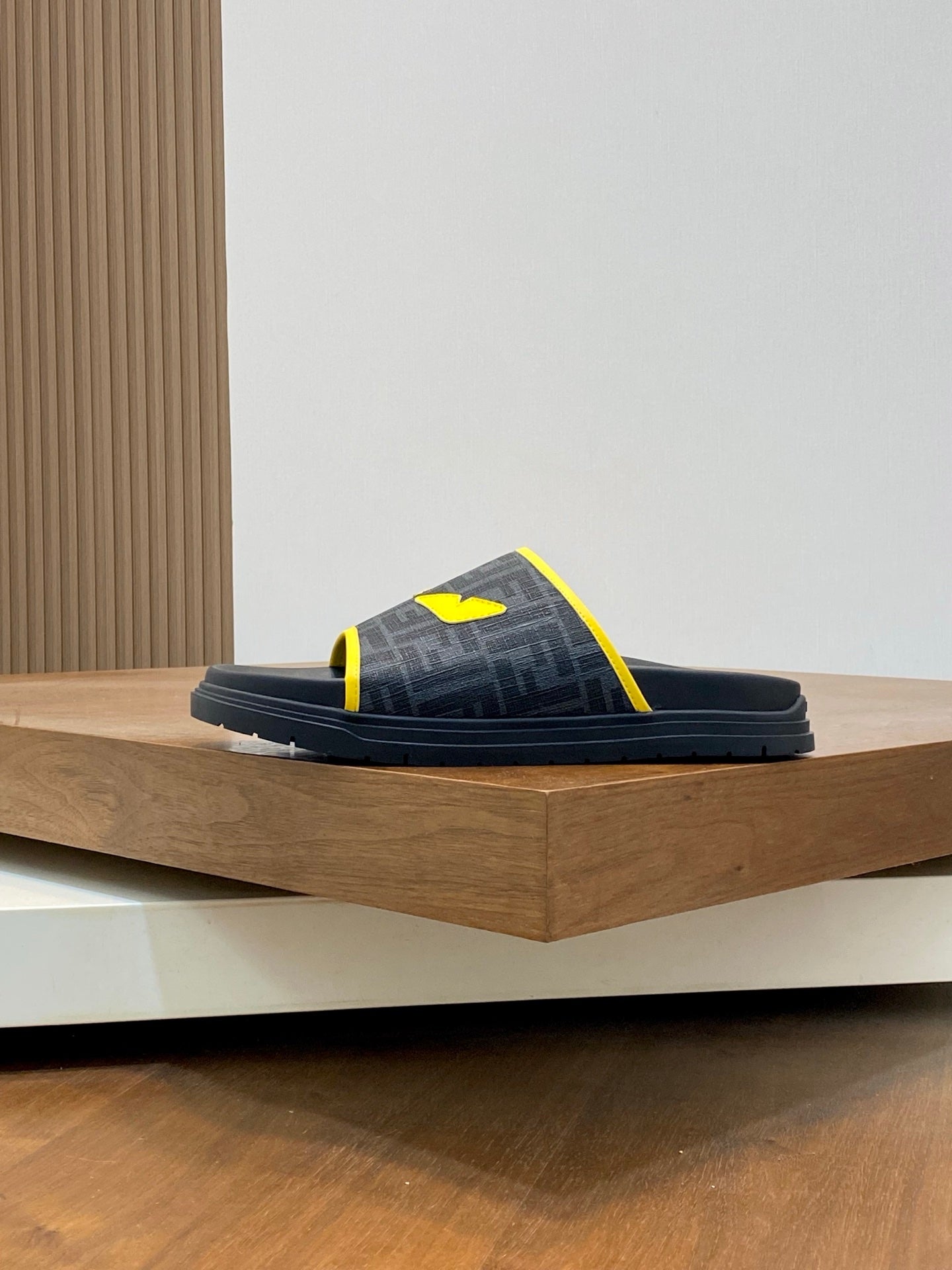 LuxluxHouse Best Quality Sandals Fendi