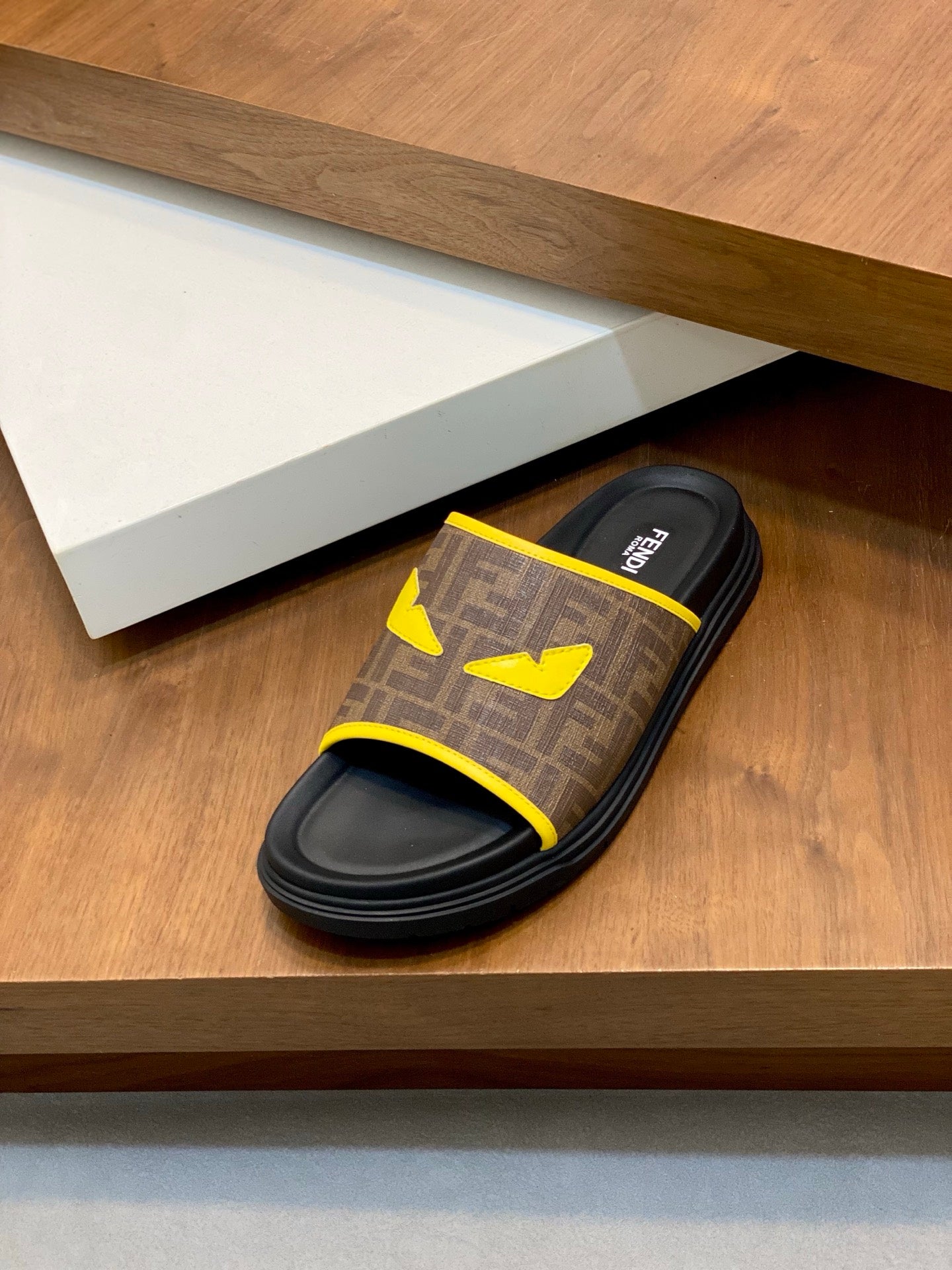 LuxluxHouse Best Quality Sandals Fendi