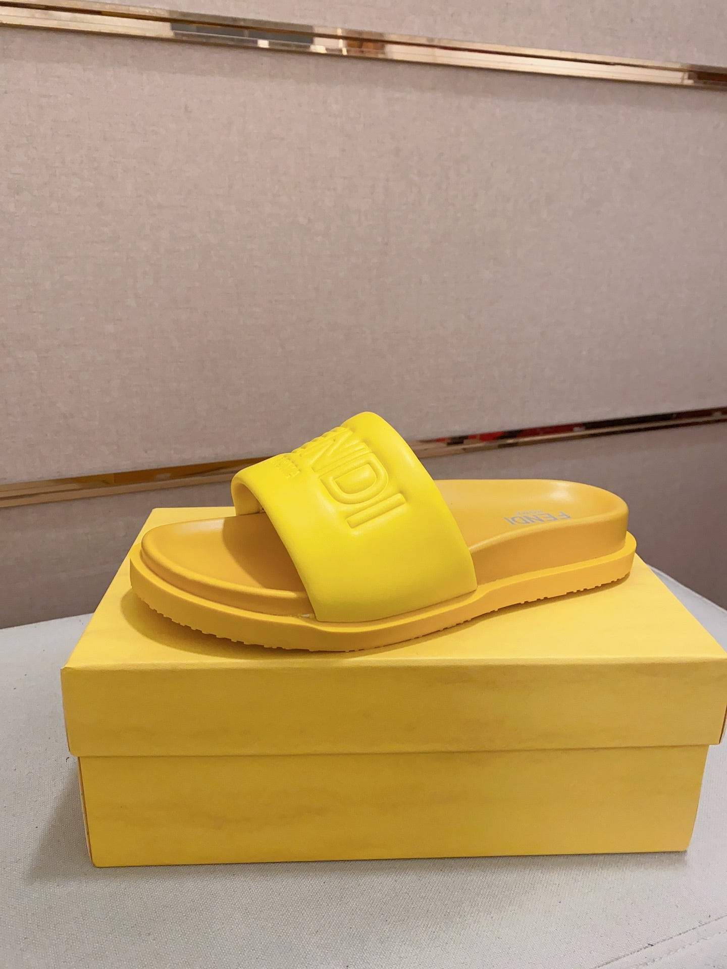 LuxluxHouse Best Quality Sandals Fendi