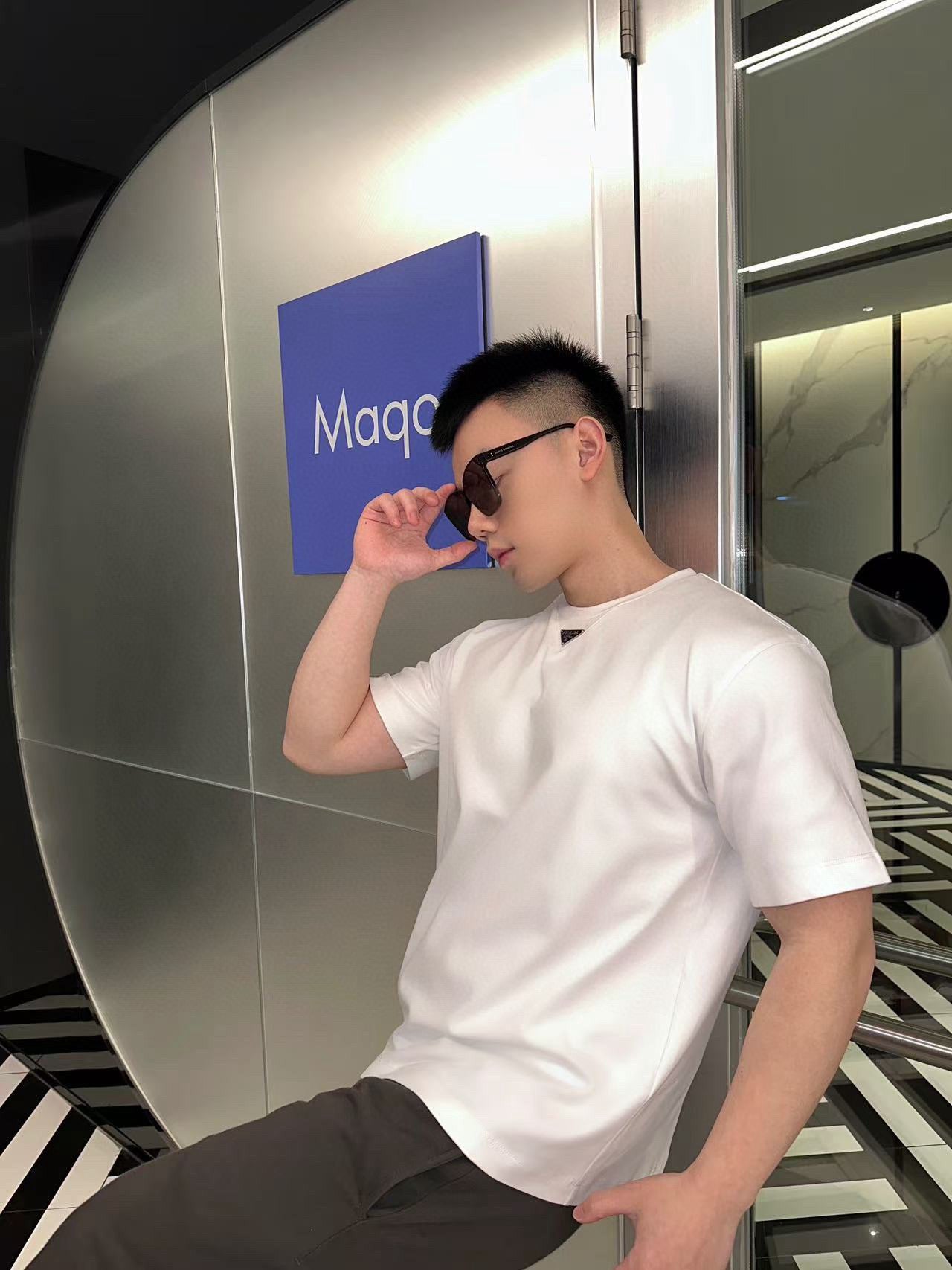 LuxluxHouse Best Quality Clothes T-shirt Prada