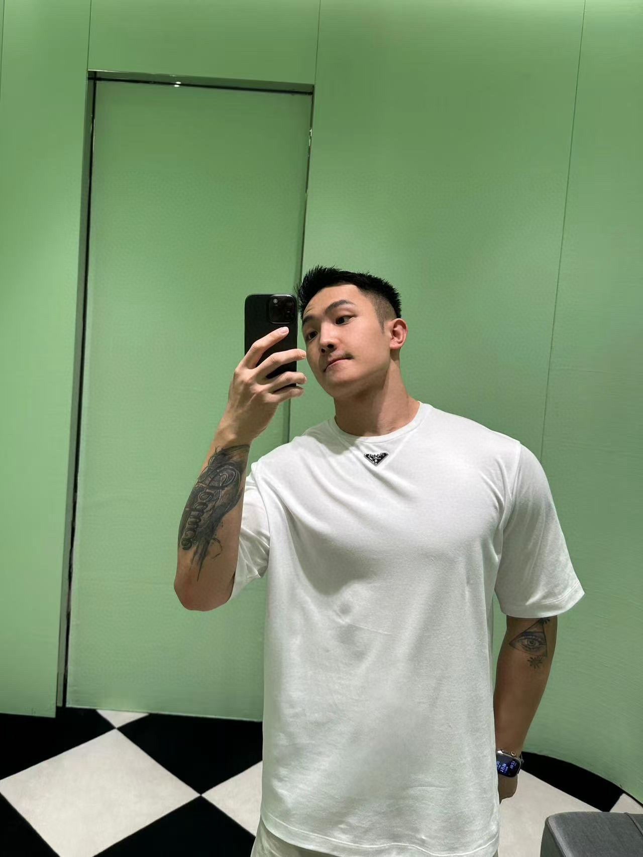 LuxluxHouse Best Quality Clothes T-shirt Prada