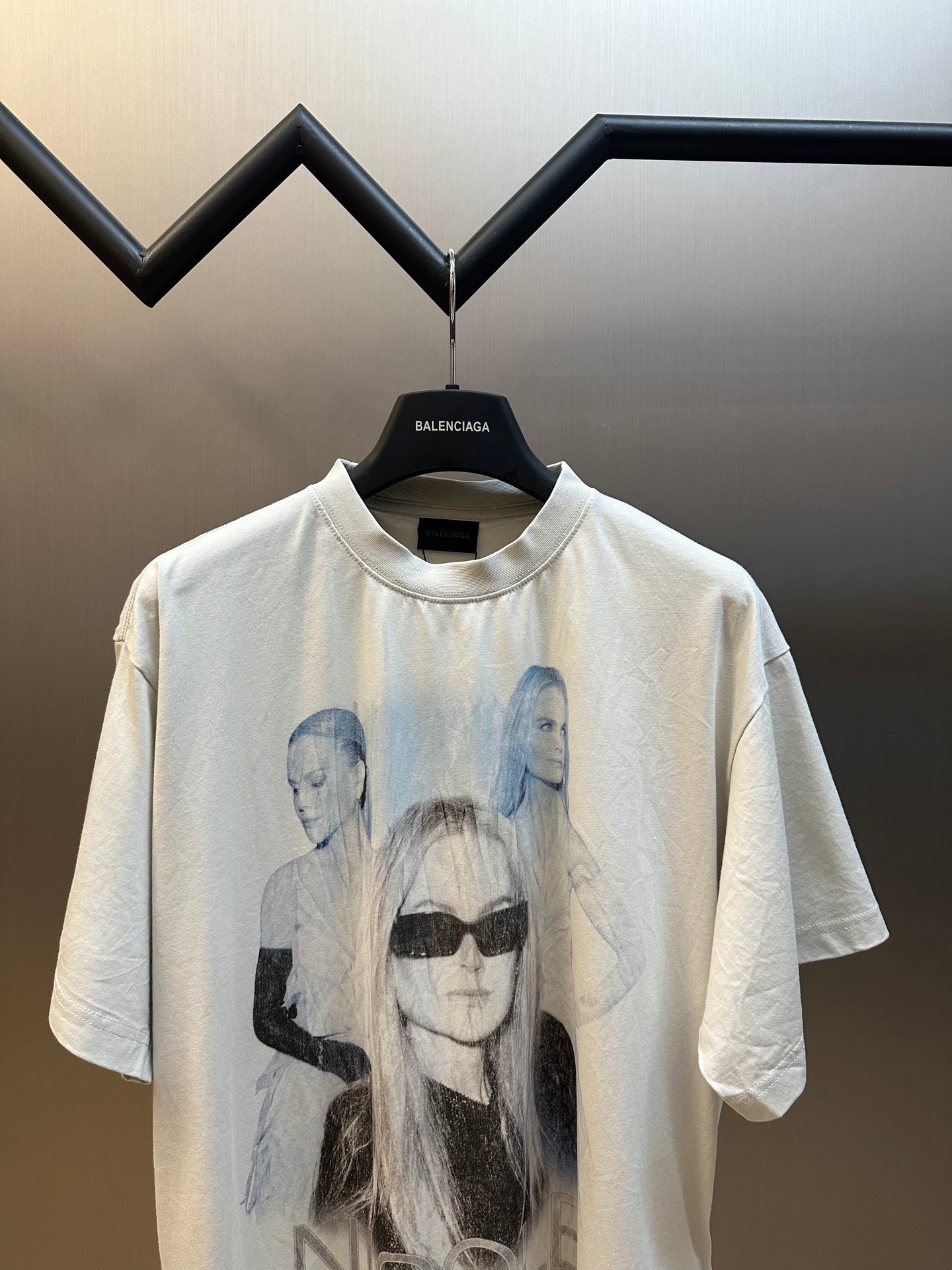 LuxluxHouse Best Quality Clothes Balenciaga T-shirt