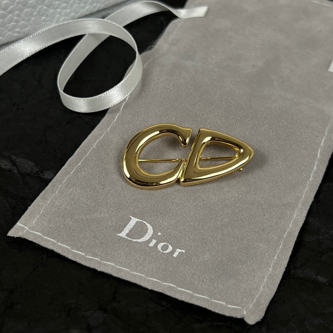 LuxluxHouse Best Quality Accessories Brooch Brooch Dior