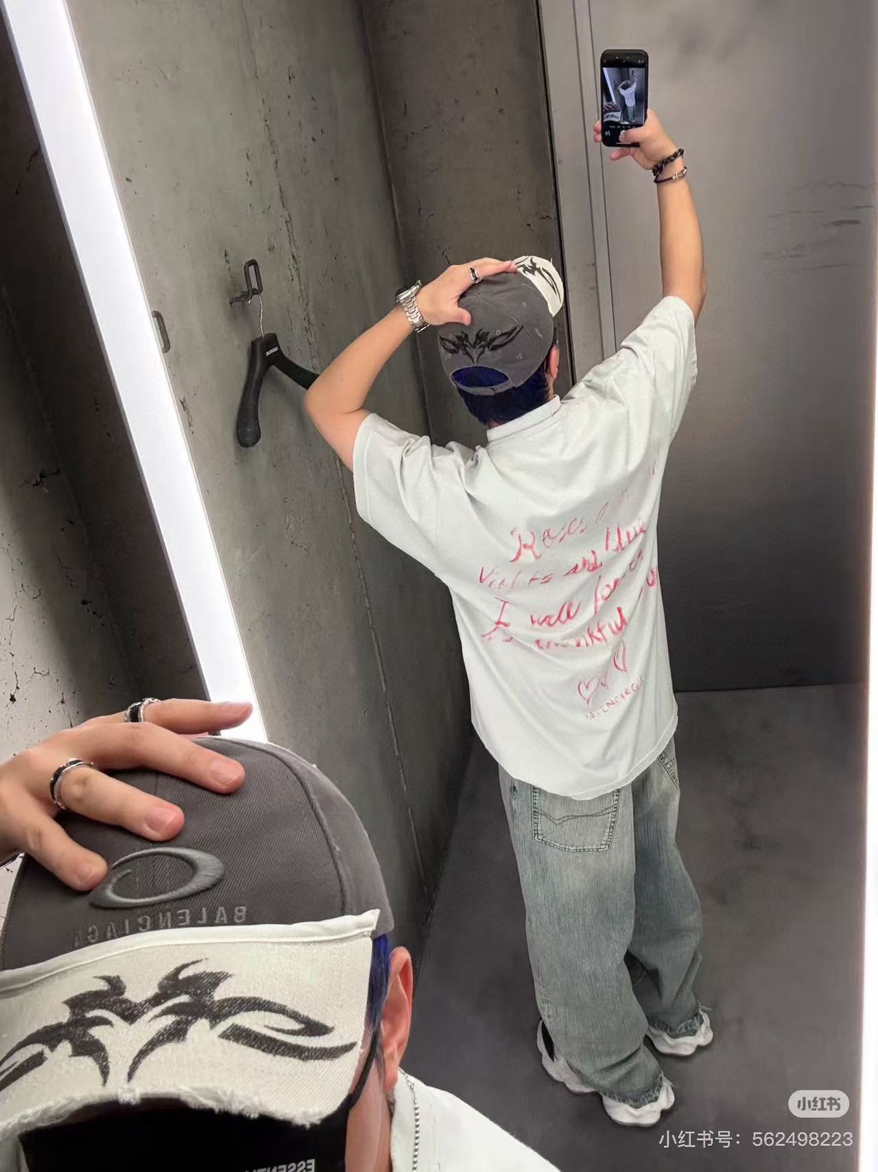 LuxluxHouse Best Quality Clothes Balenciaga T-shirt