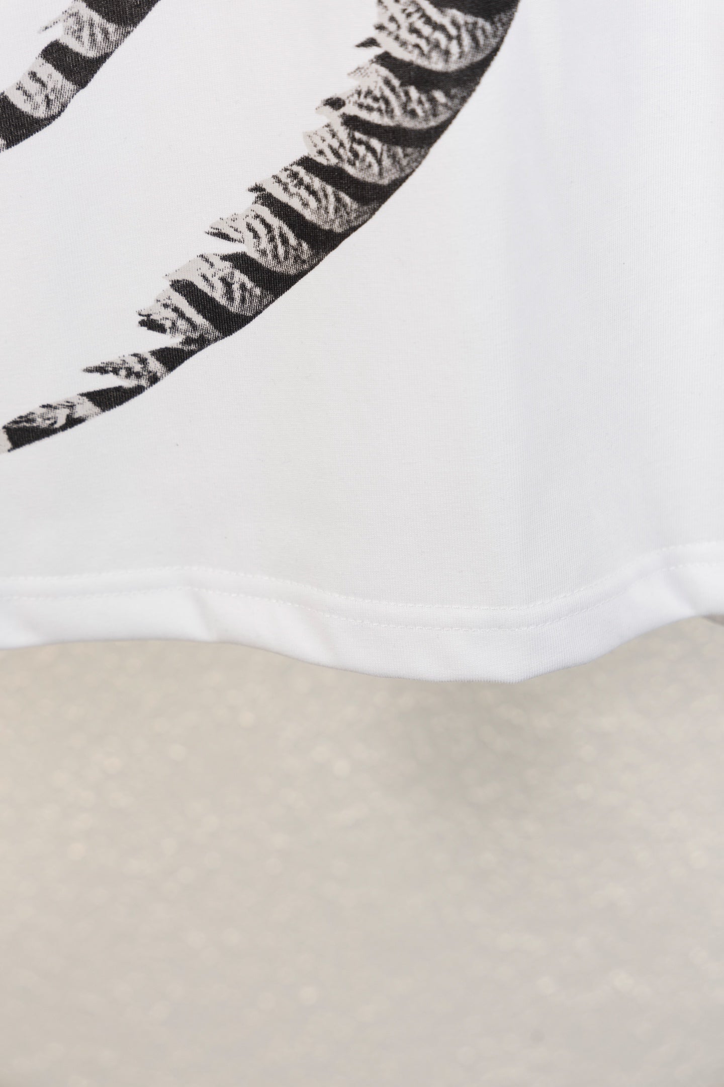 LuxluxHouse Best Quality Clothes T-shirt Loewe