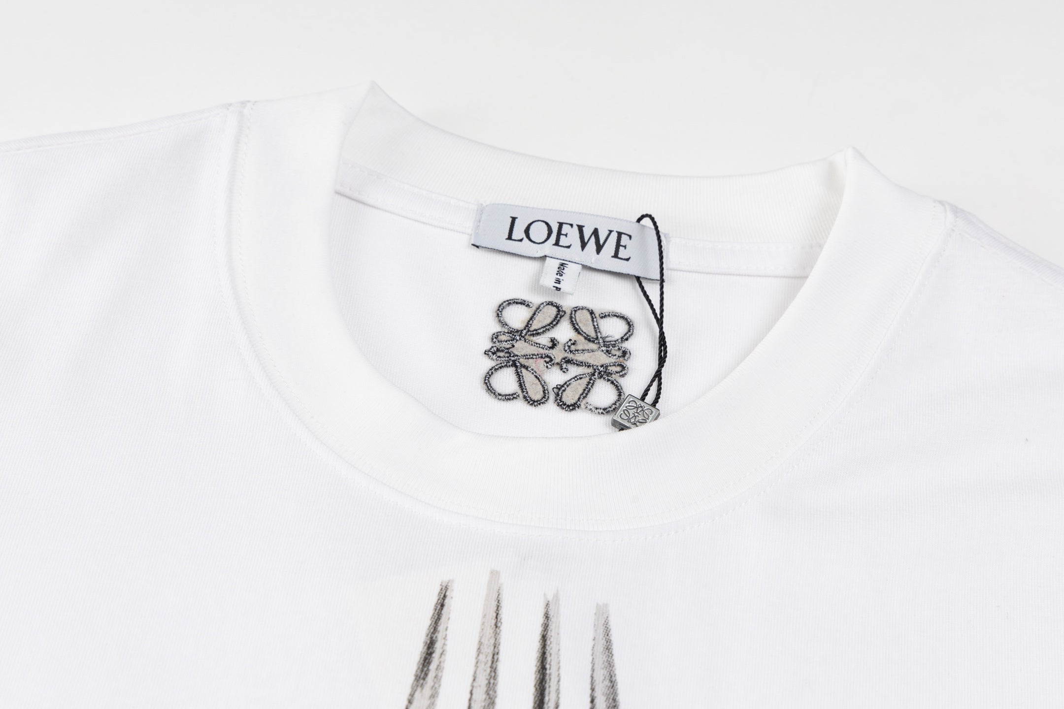 LuxluxHouse Best Quality Clothes T-shirt Loewe
