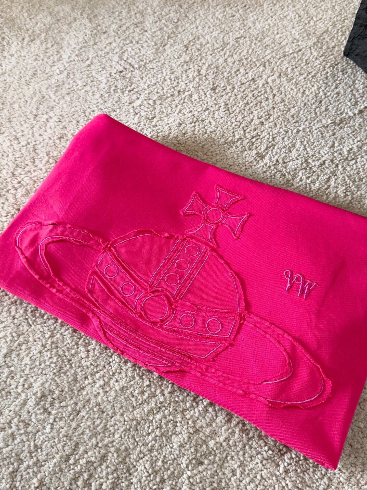 LuxluxHouse Best Quality Clothes T-shirt Vivienne Westwood