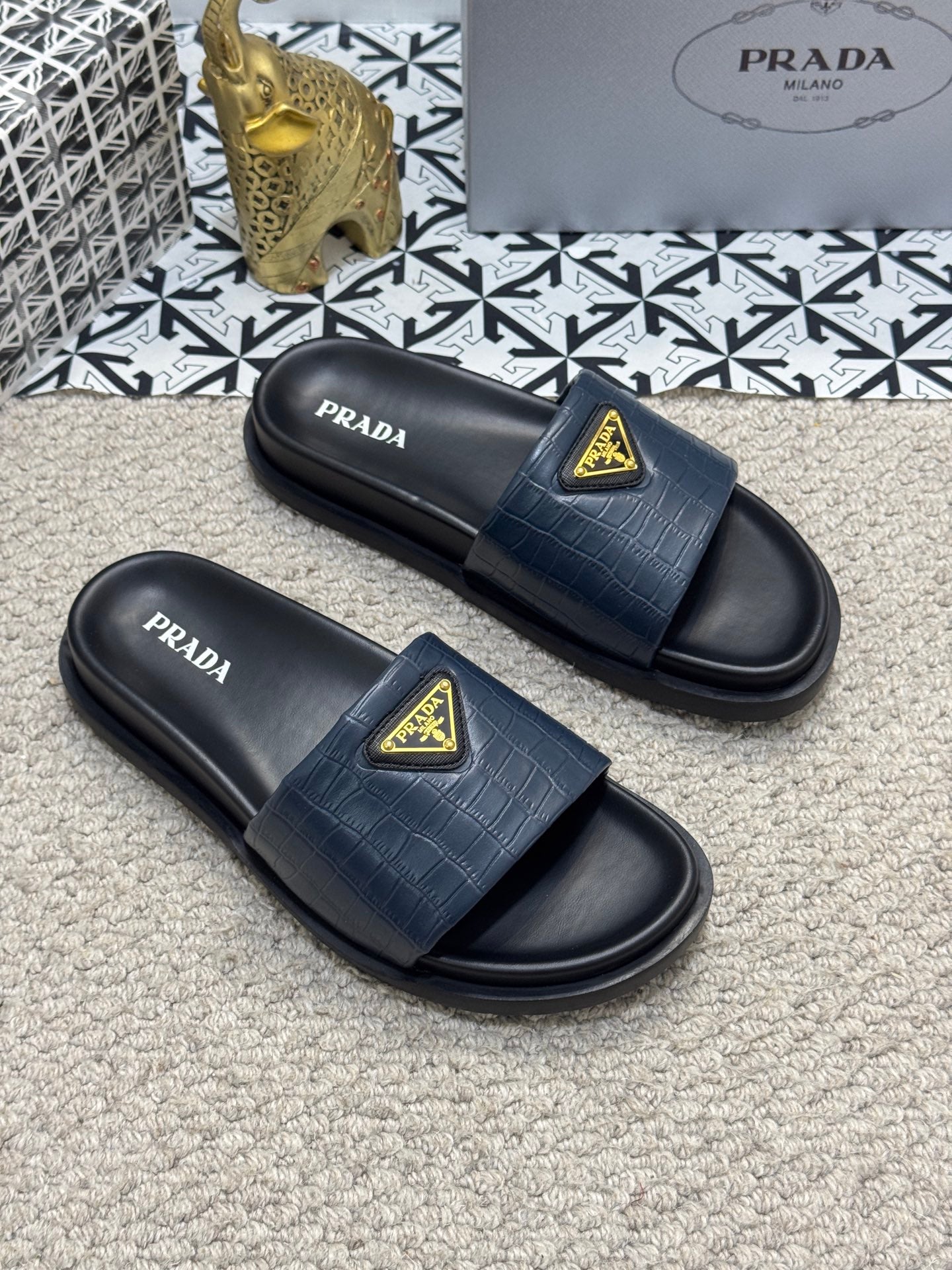 LuxluxHouse Best Quality Sandals Prada