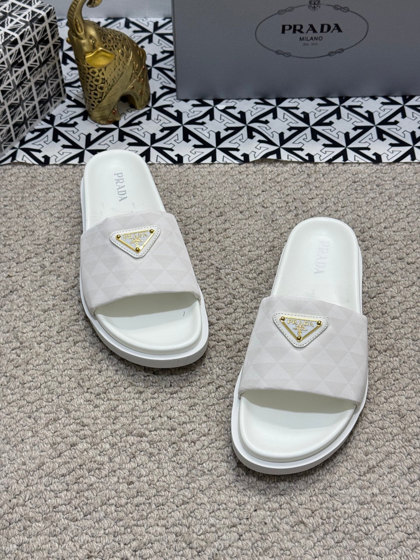 LuxluxHouse Best Quality Sandals Prada