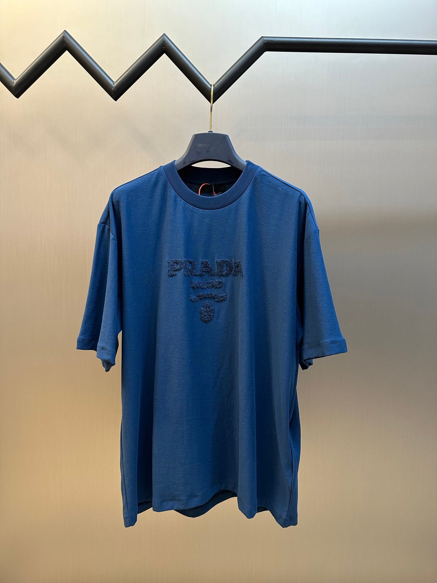 LuxluxHouse Best Quality Clothes T-shirt Prada