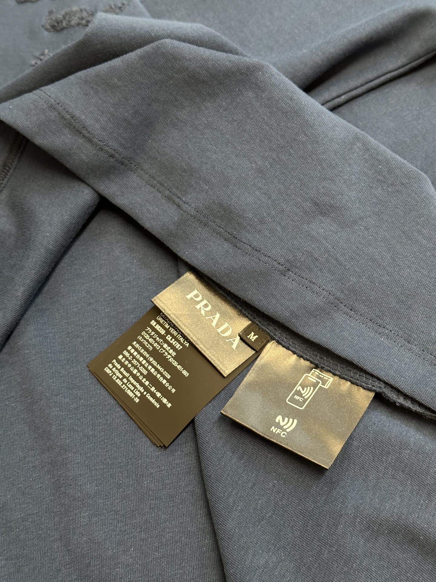 LuxluxHouse Best Quality Clothes T-shirt Prada