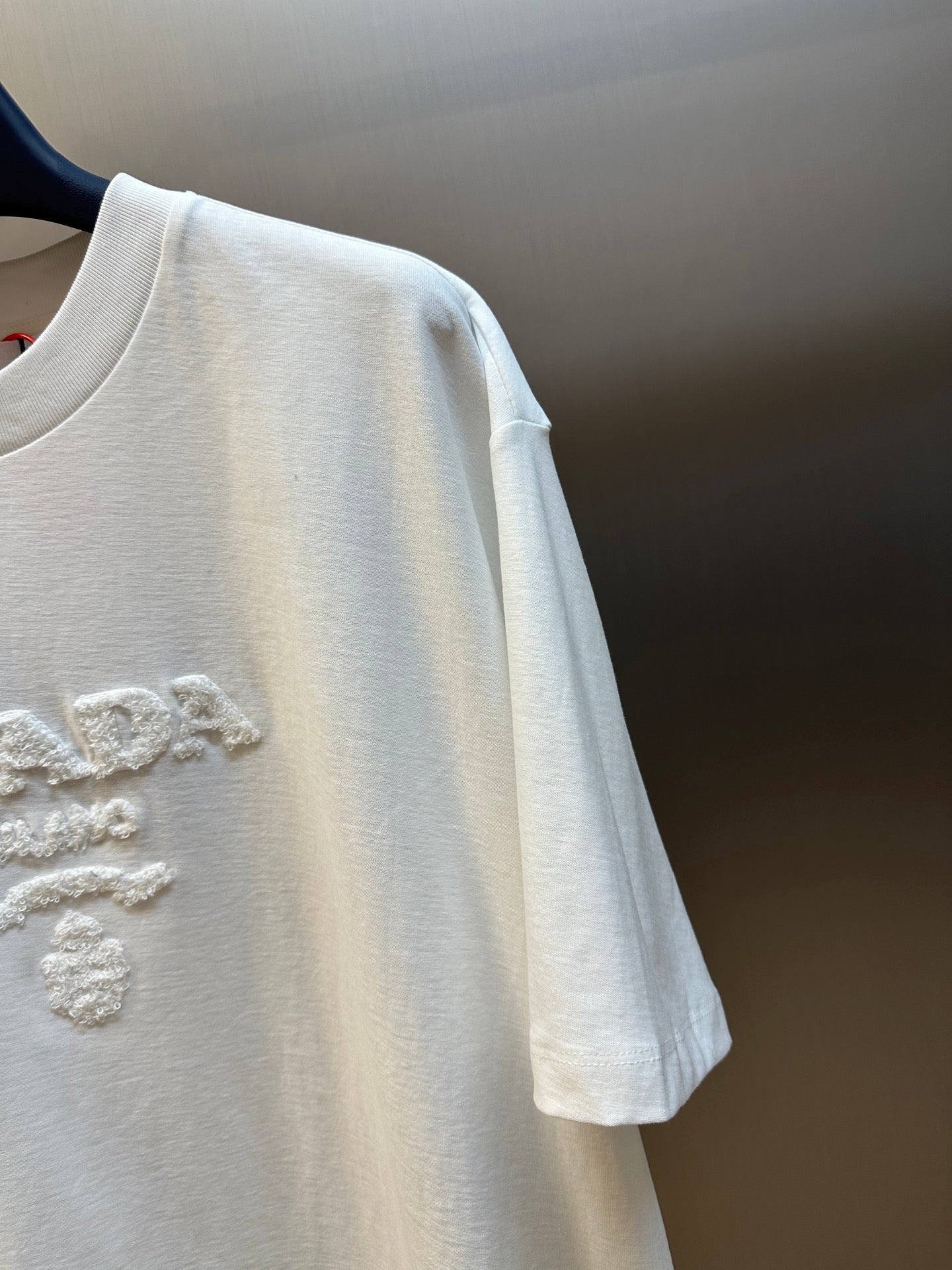 LuxluxHouse Best Quality Clothes T-shirt Prada