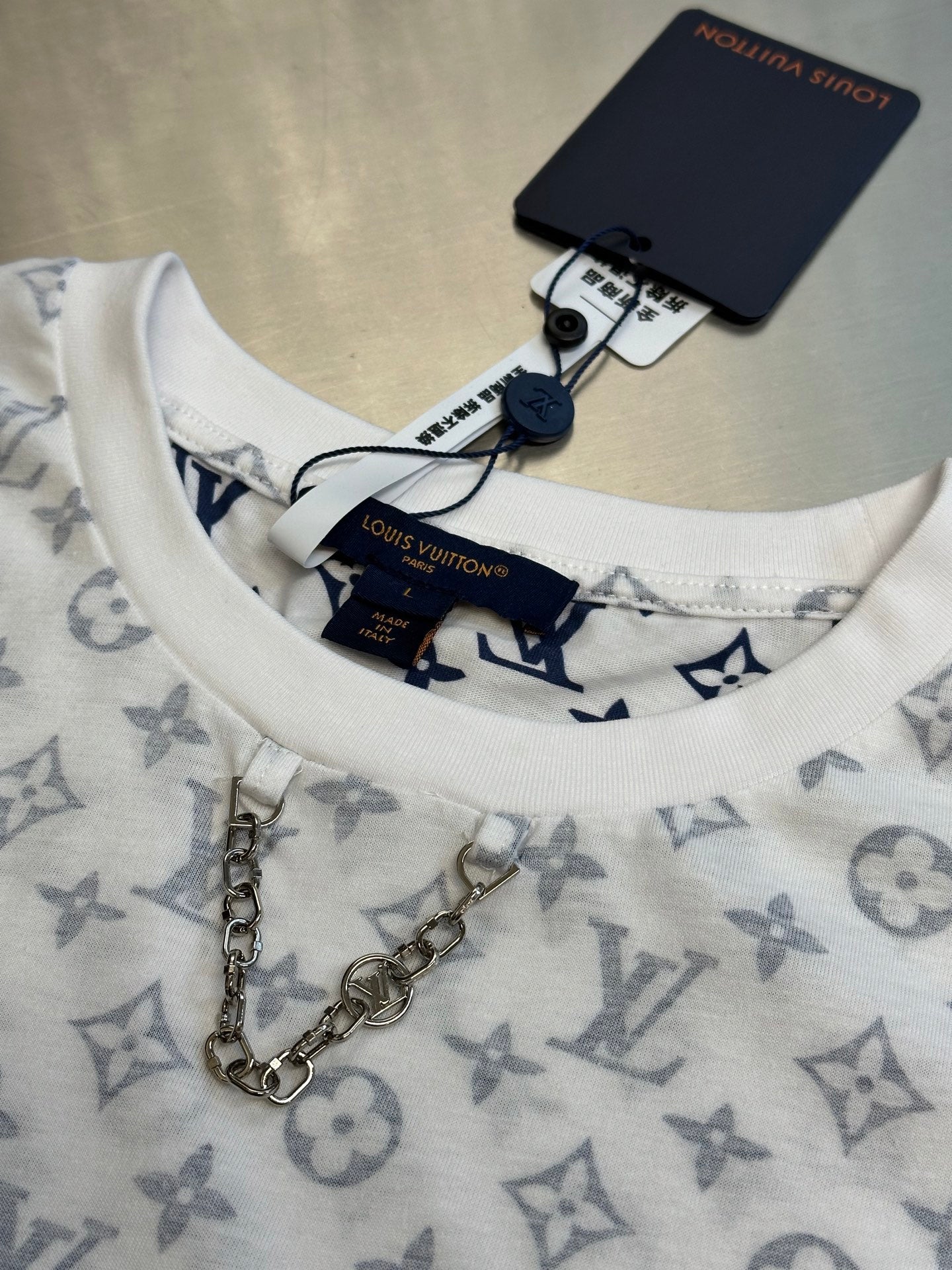 LuxluxHouse Best Quality Clothes T-shirt Louis Vuitton