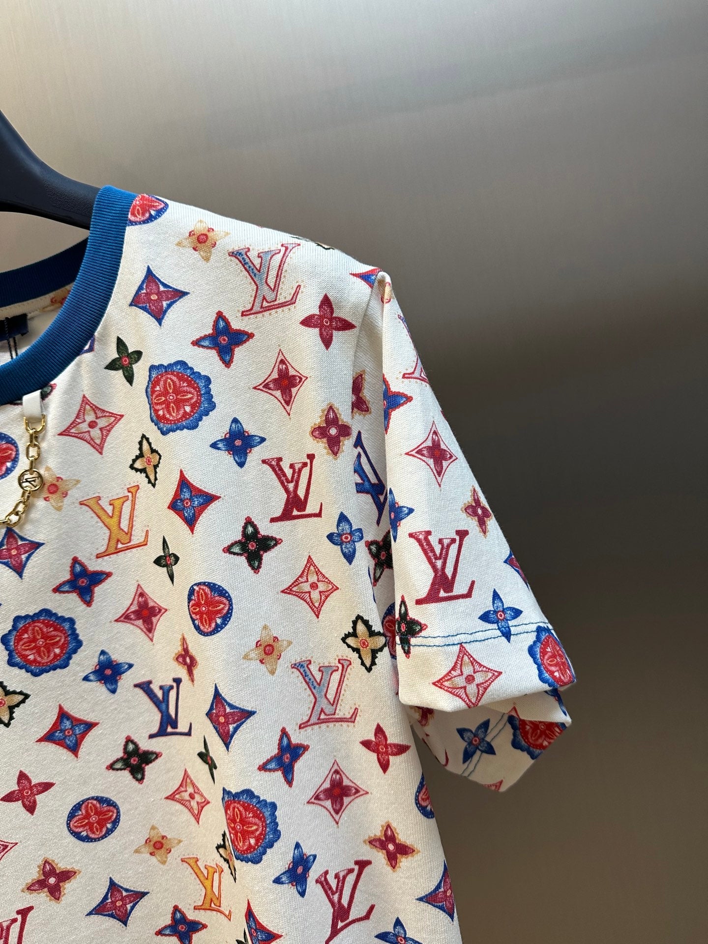 LuxluxHouse Best Quality Clothes T-shirt Louis Vuitton