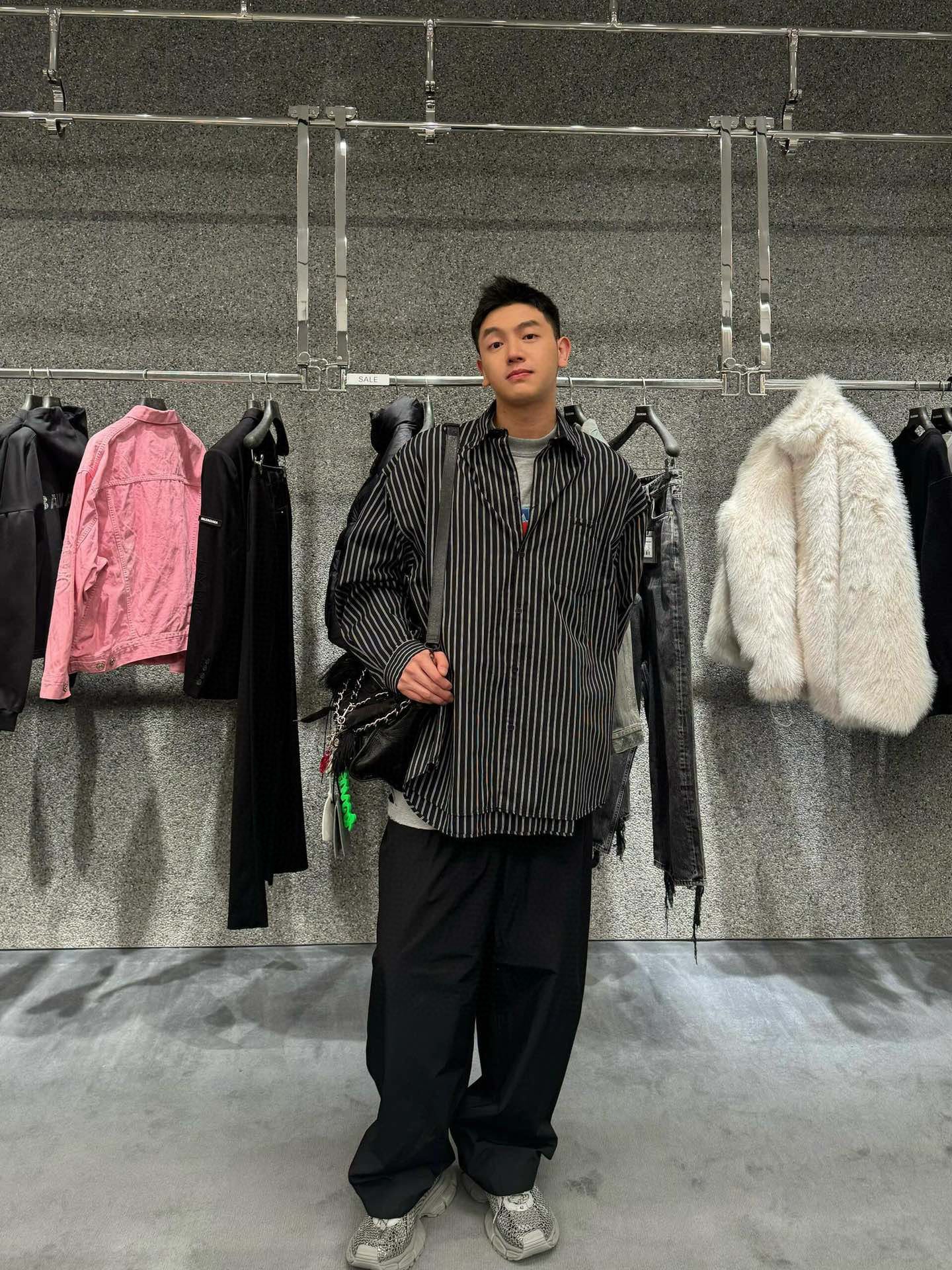 LuxluxHouse Best Quality Clothes Balenciaga Shirts&Polo