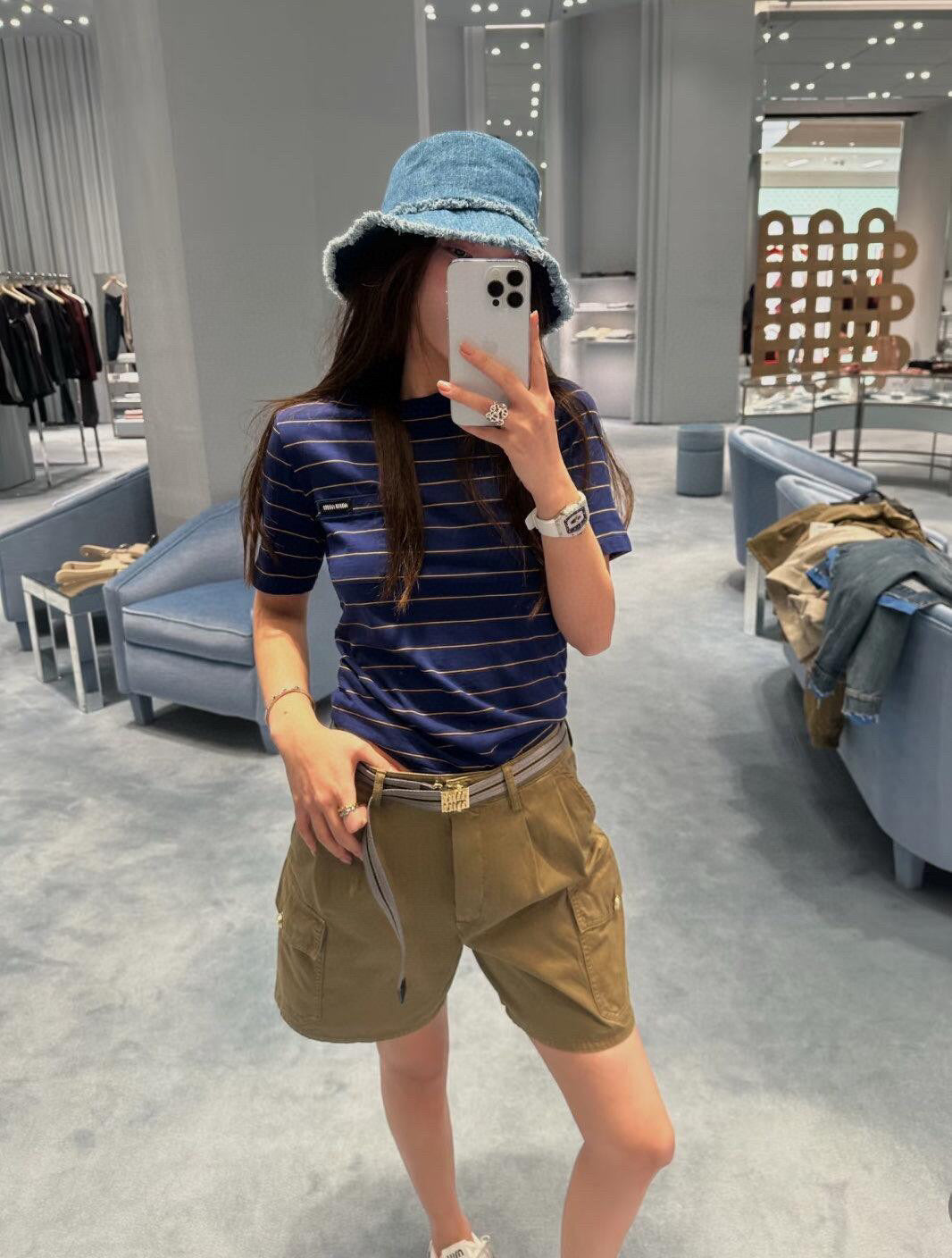 LuxluxHouse Best Quality Clothes Miu Miu T-shirt