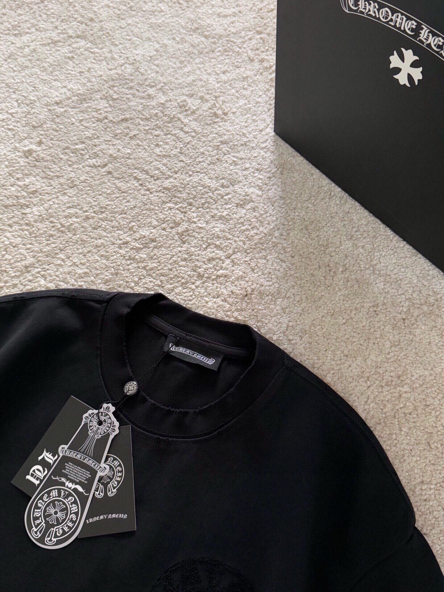 LuxluxHouse Best Quality Clothes Chrome Hearts T-shirt