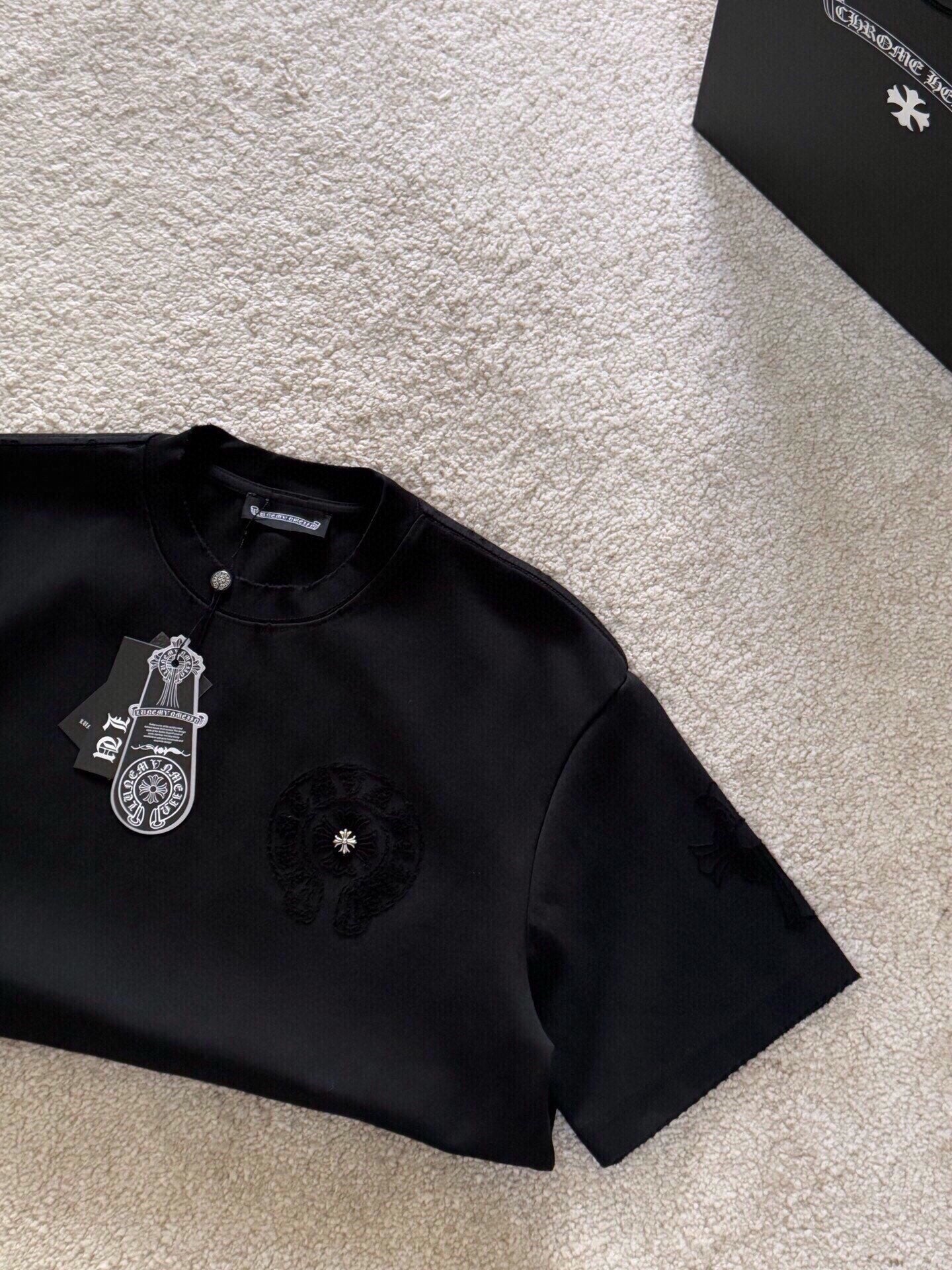 LuxluxHouse Best Quality Clothes Chrome Hearts T-shirt