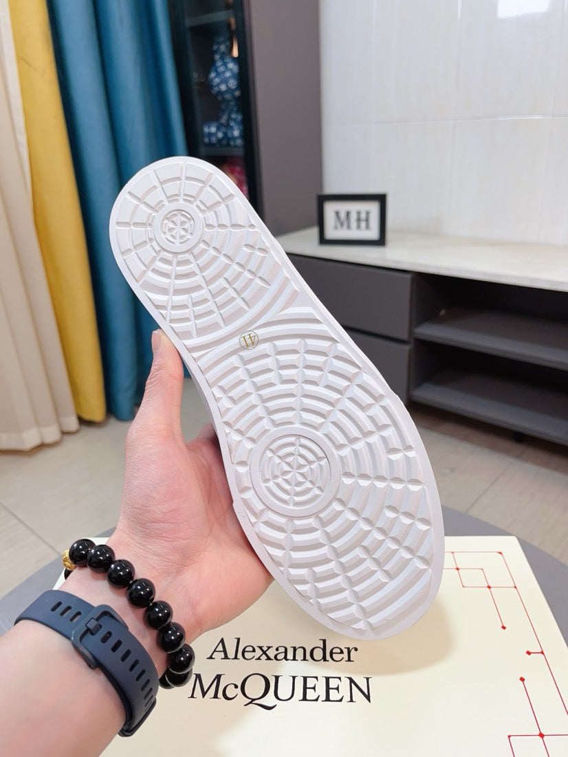 LuxluxHouse Best Quality Shoes Alexander McQueen