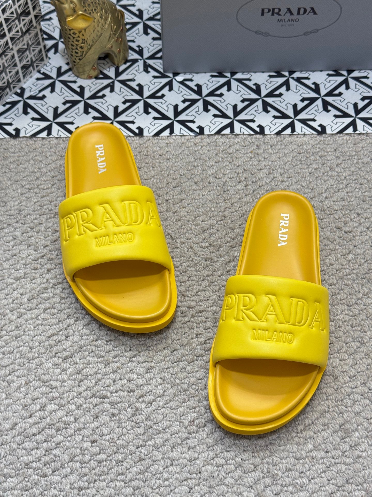 LuxluxHouse Best Quality Sandals Prada