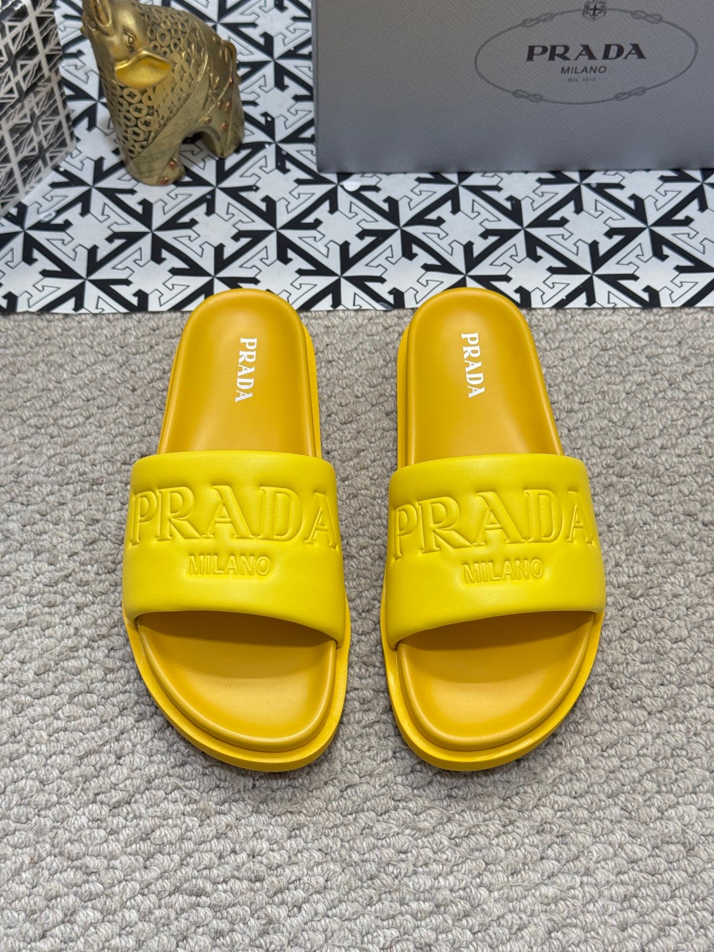 LuxluxHouse Best Quality Sandals Prada