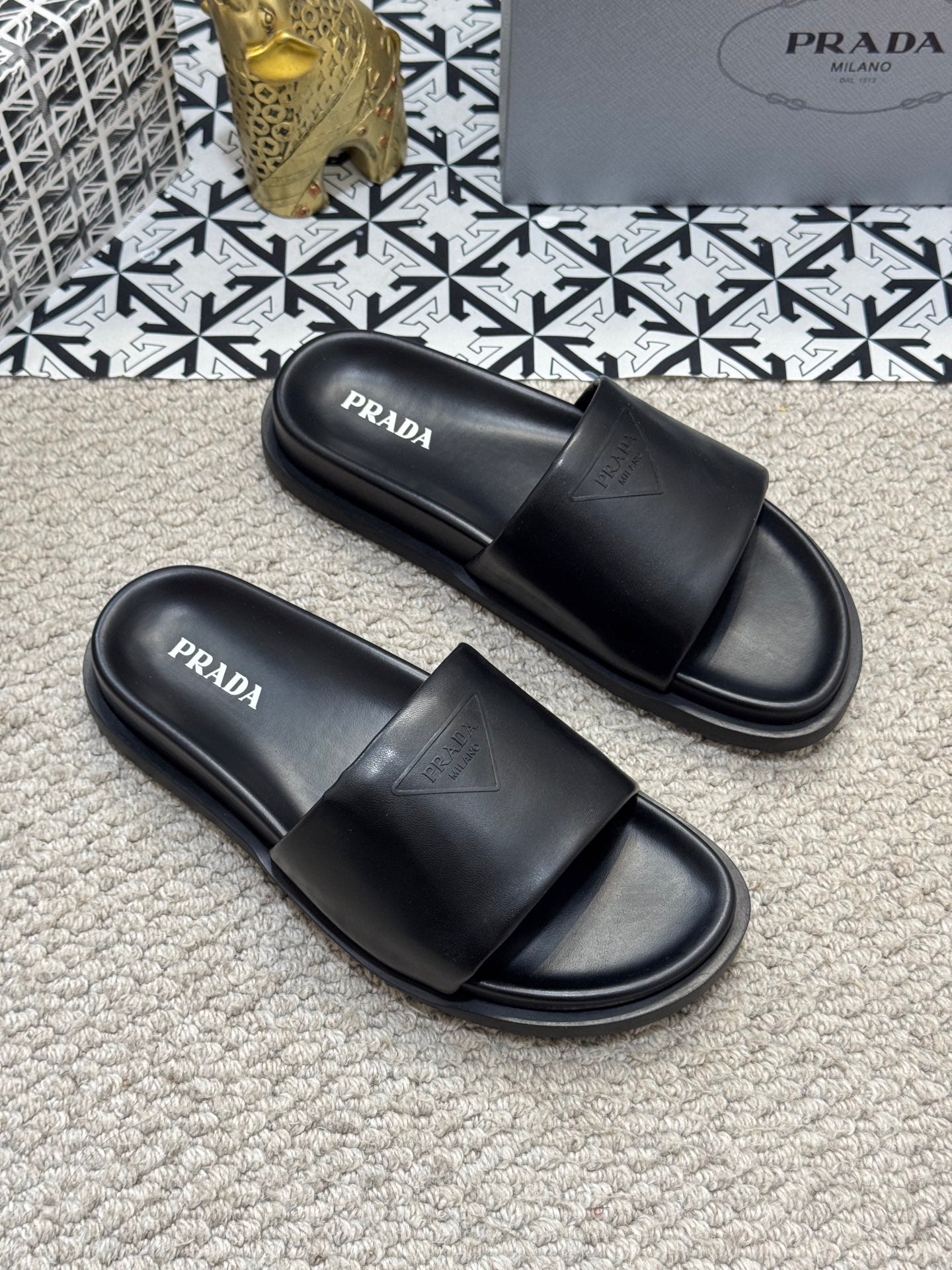 LuxluxHouse Best Quality Sandals Prada