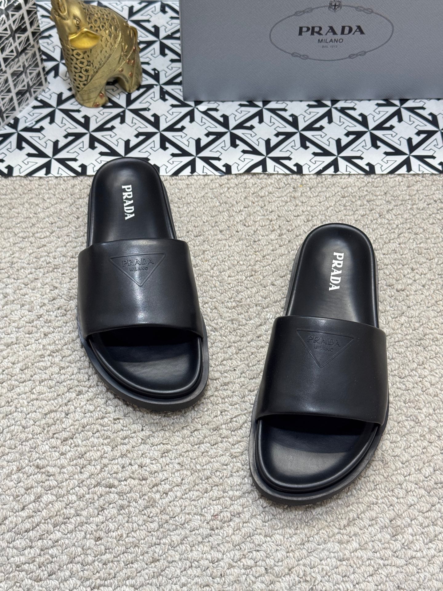 LuxluxHouse Best Quality Sandals Prada