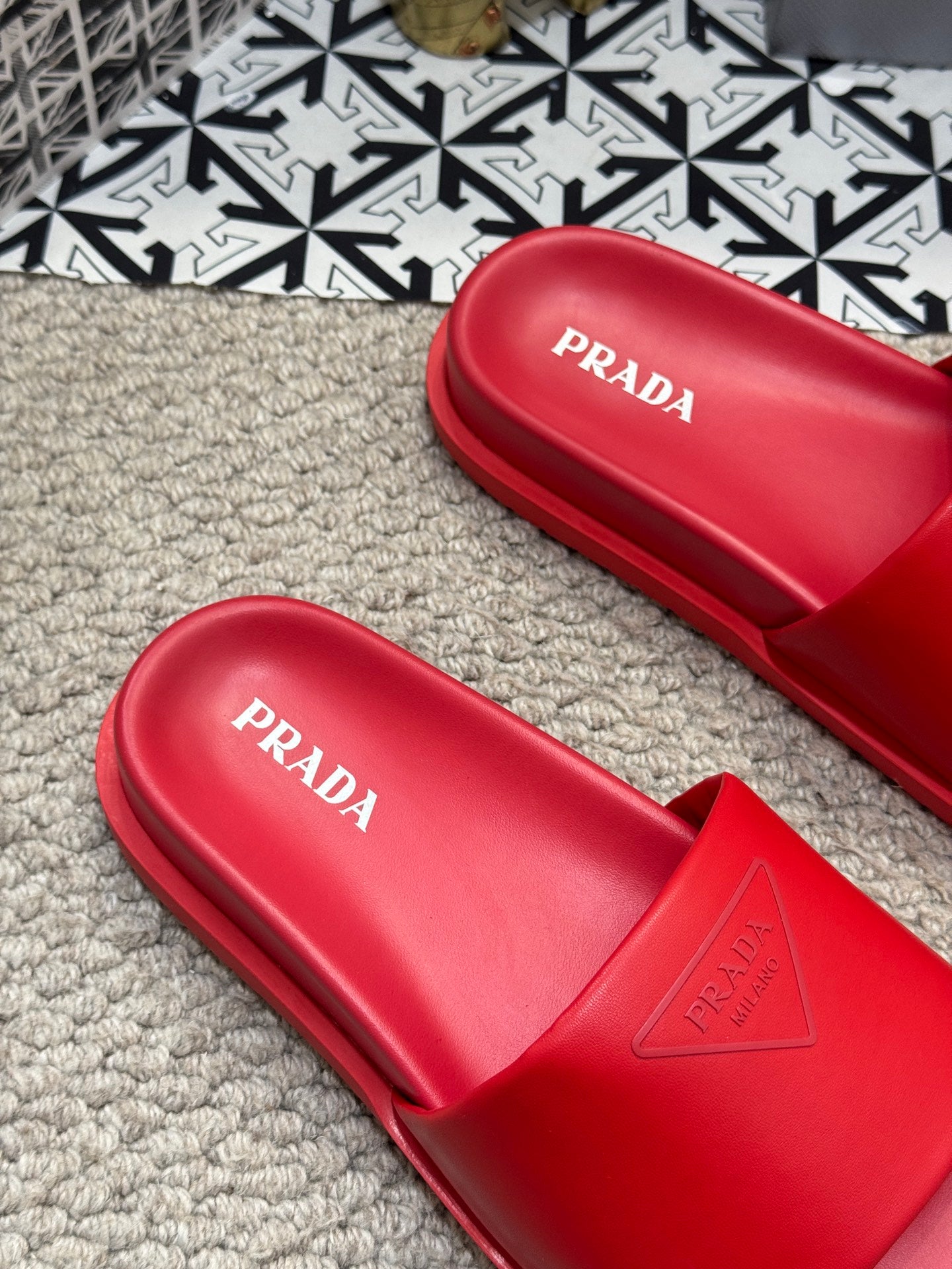 LuxluxHouse Best Quality Sandals Prada