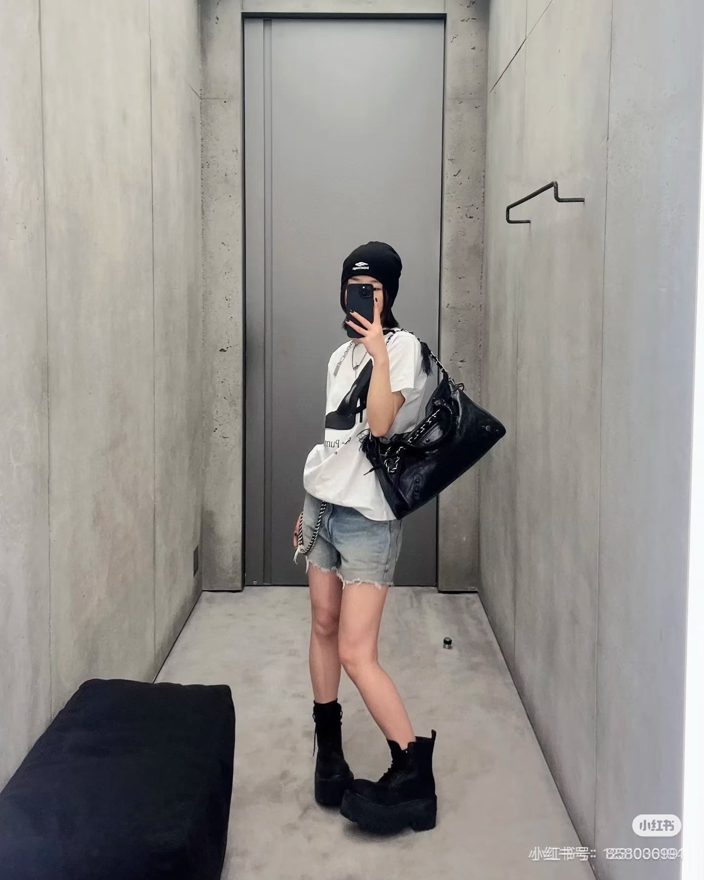 LuxluxHouse Best Quality Clothes Balenciaga T-shirt