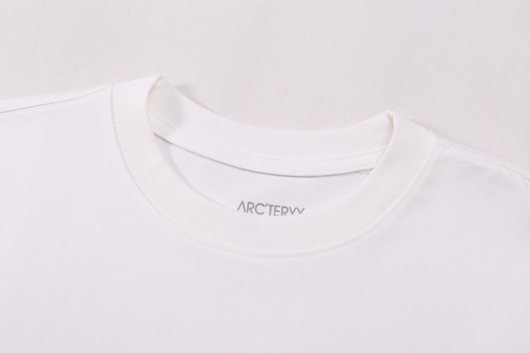 LuxluxHouse Best Quality Clothes T-shirt Arcteryx