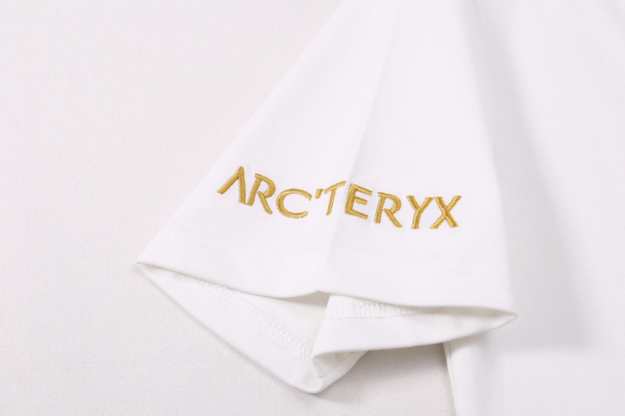 LuxluxHouse Best Quality Clothes T-shirt Arcteryx
