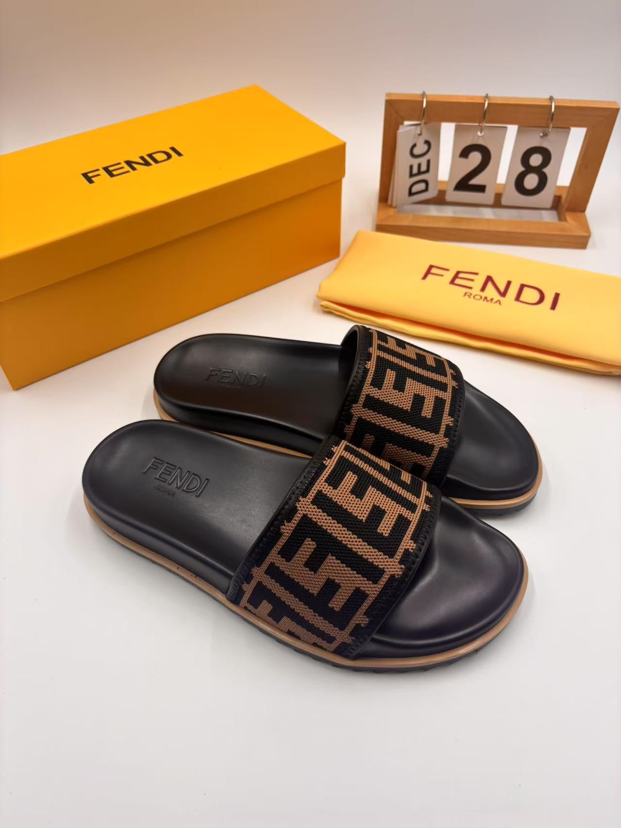 LuxluxHouse Best Quality Sandals Fendi