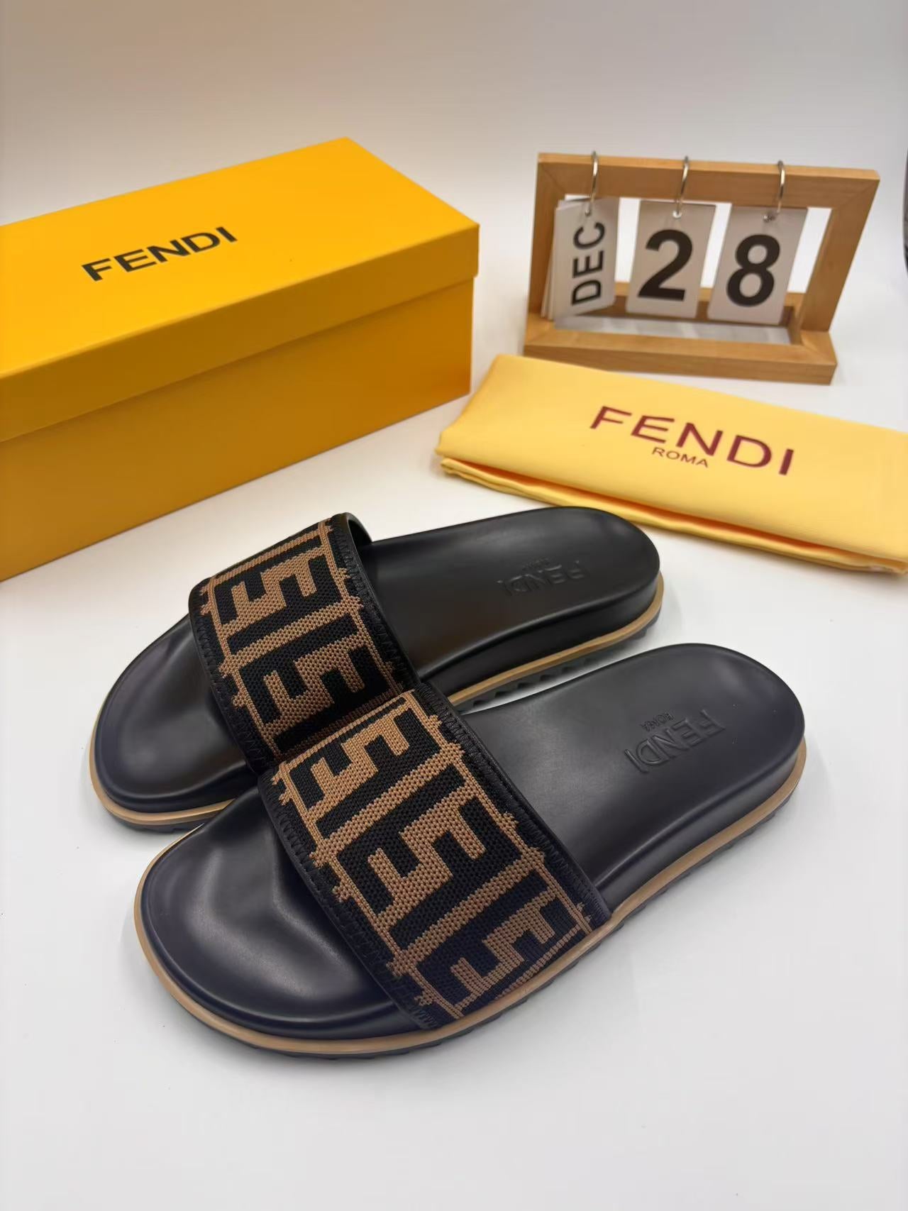 LuxluxHouse Best Quality Sandals Fendi