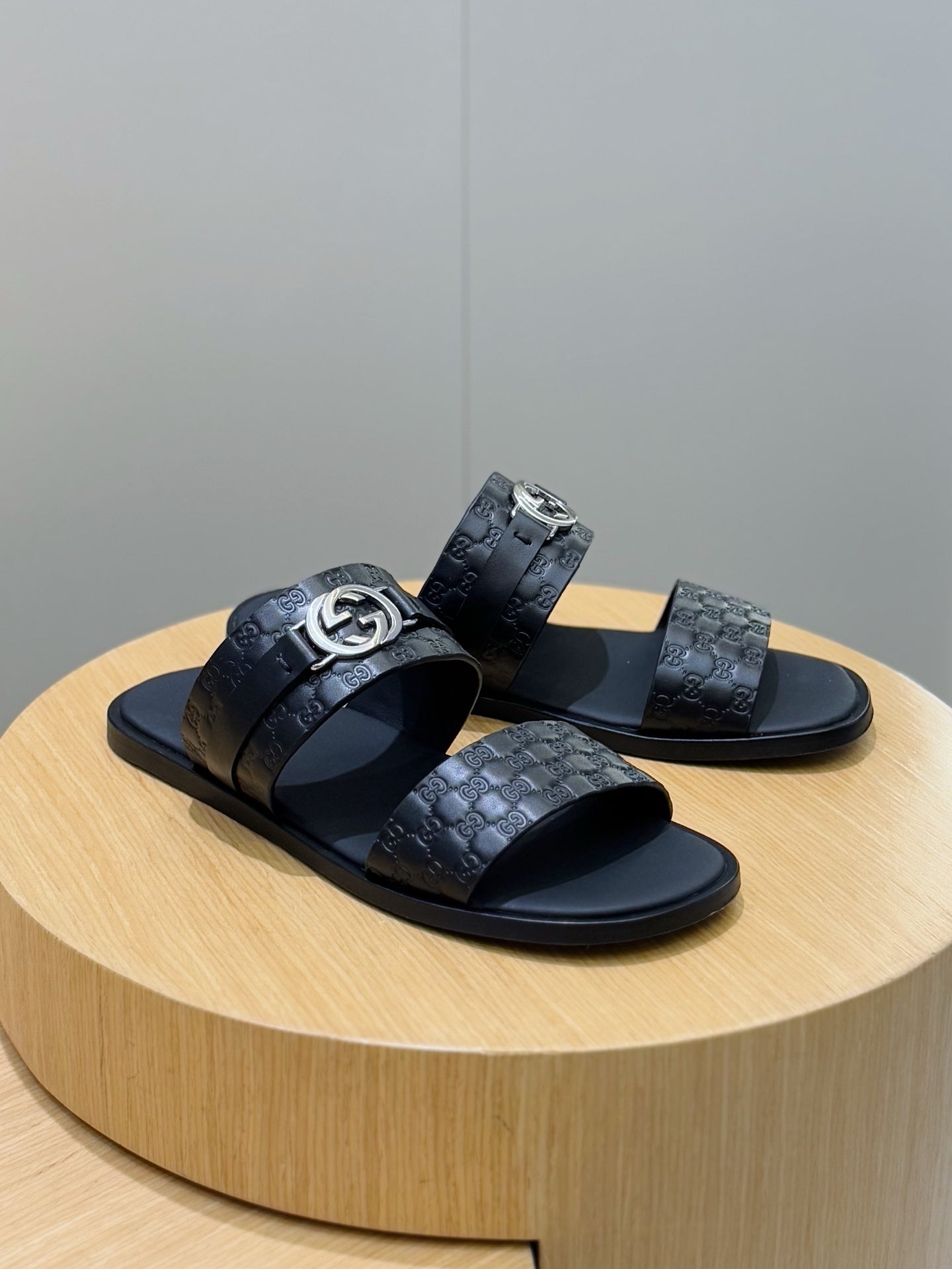 LuxluxHouse Best Quality Sandals Gucci