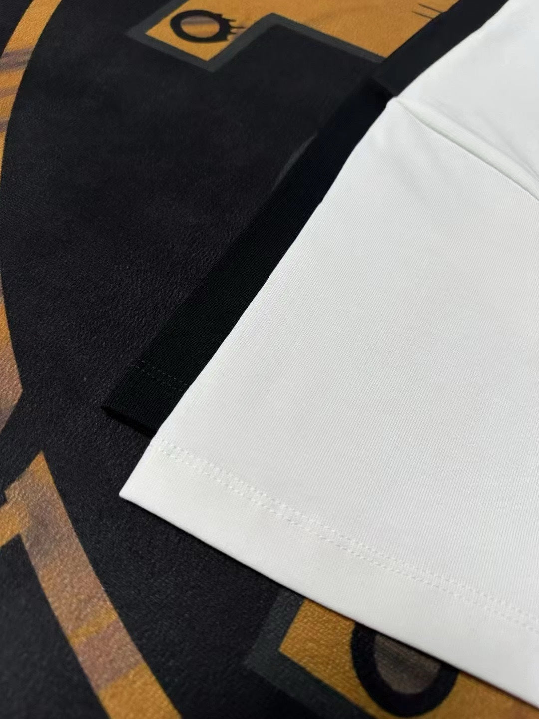 LuxluxHouse Best Quality Clothes T-shirt Celine
